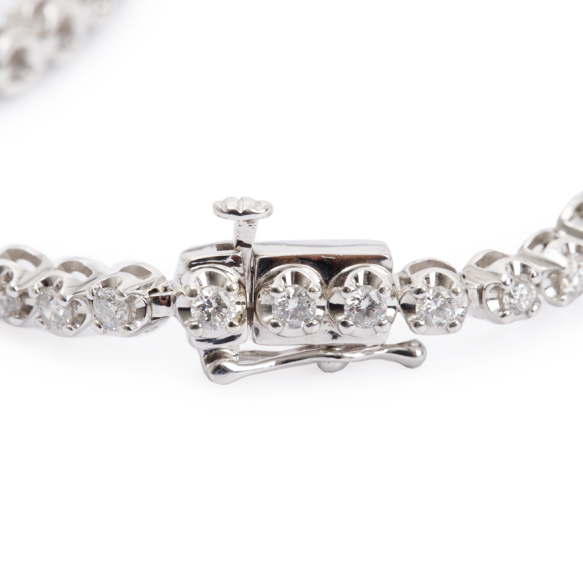 10k White Gold 2.08 tcw. Diamond Tennis Bracelet