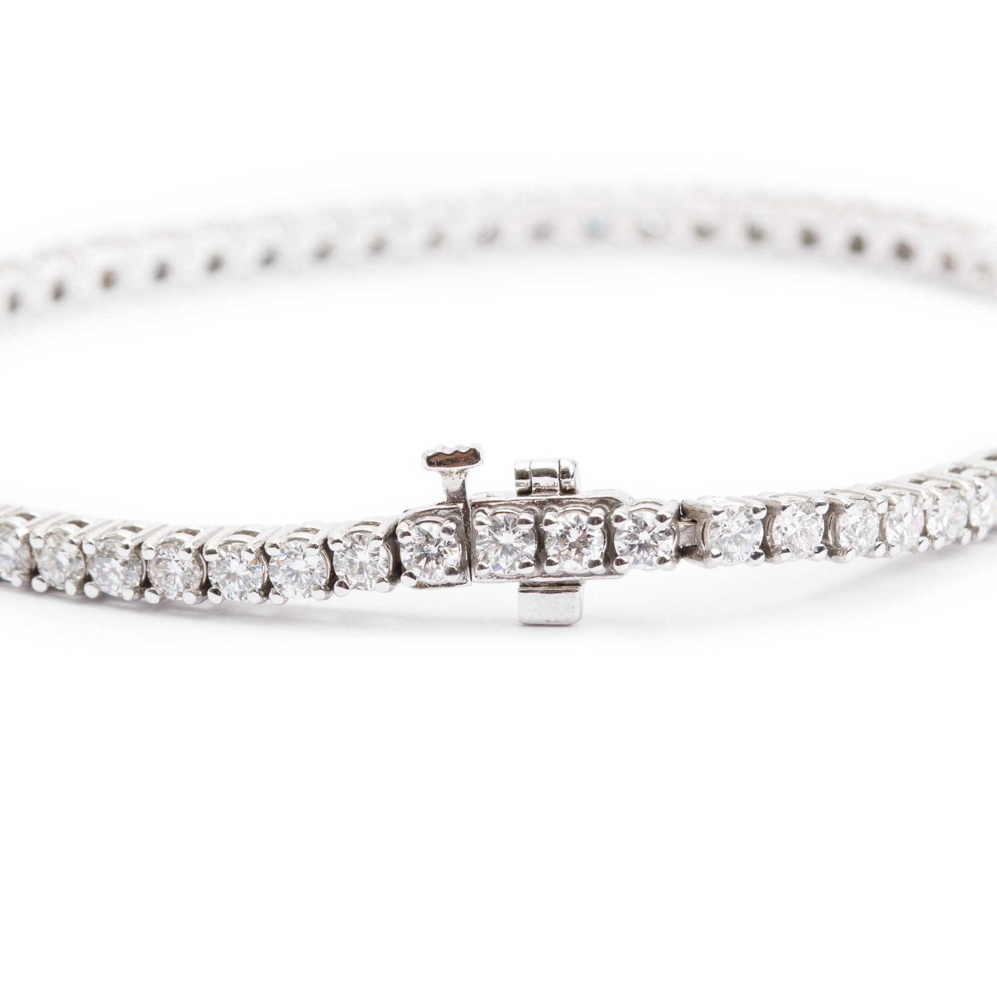 14k White Gold 3.78 tcw. Diamond Tennis Bracelet