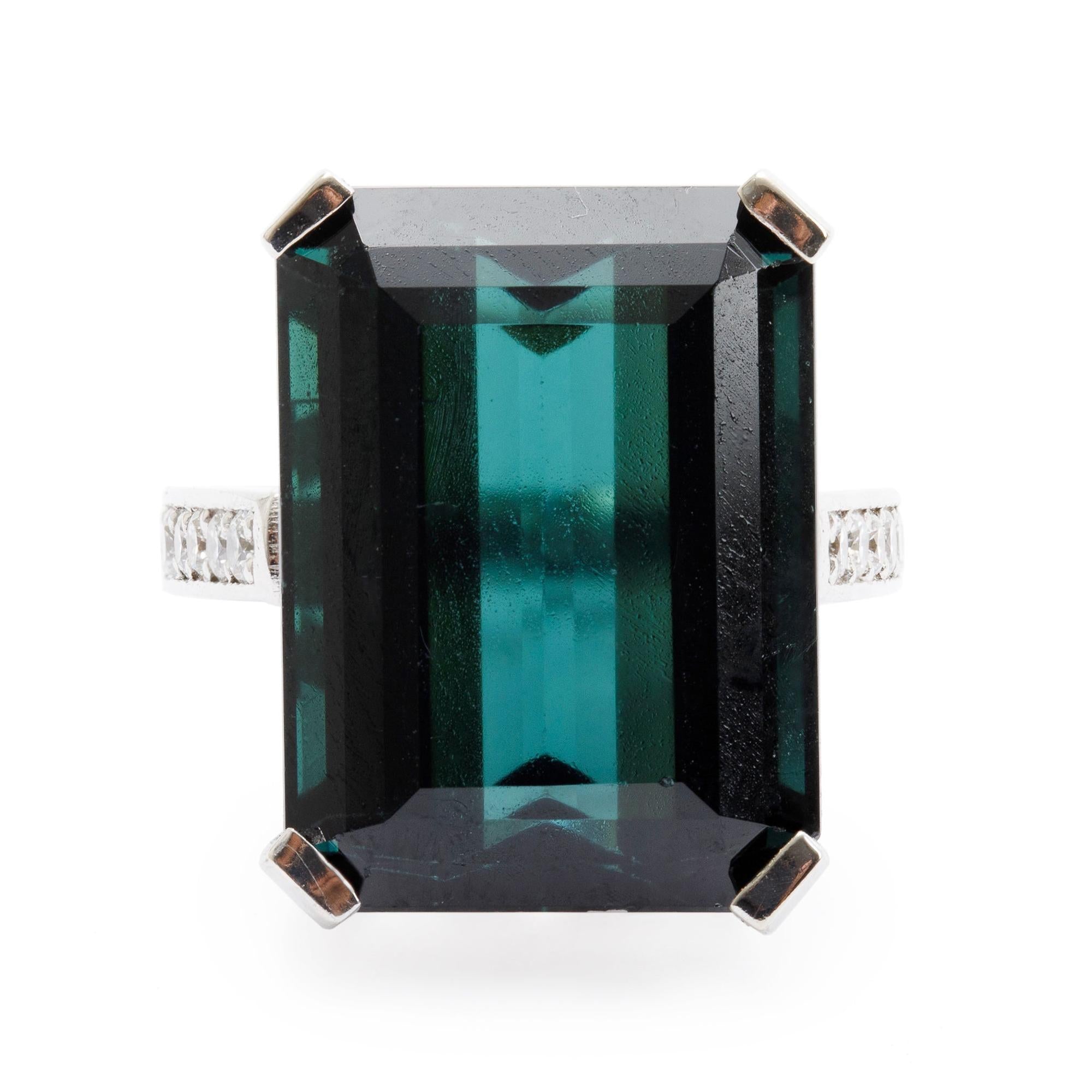 14k White Gold Green Tourmaline and Diamond Cocktail Ring