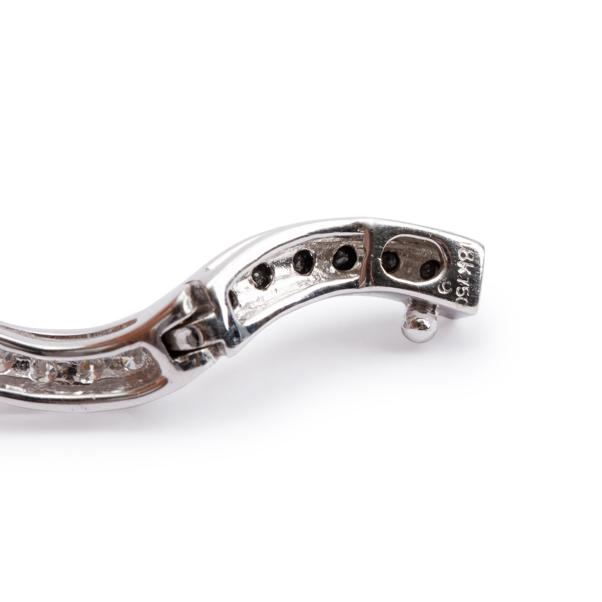 18k White Gold 1.60 tcw. Black & White Diamond Curved Link Bracelet
