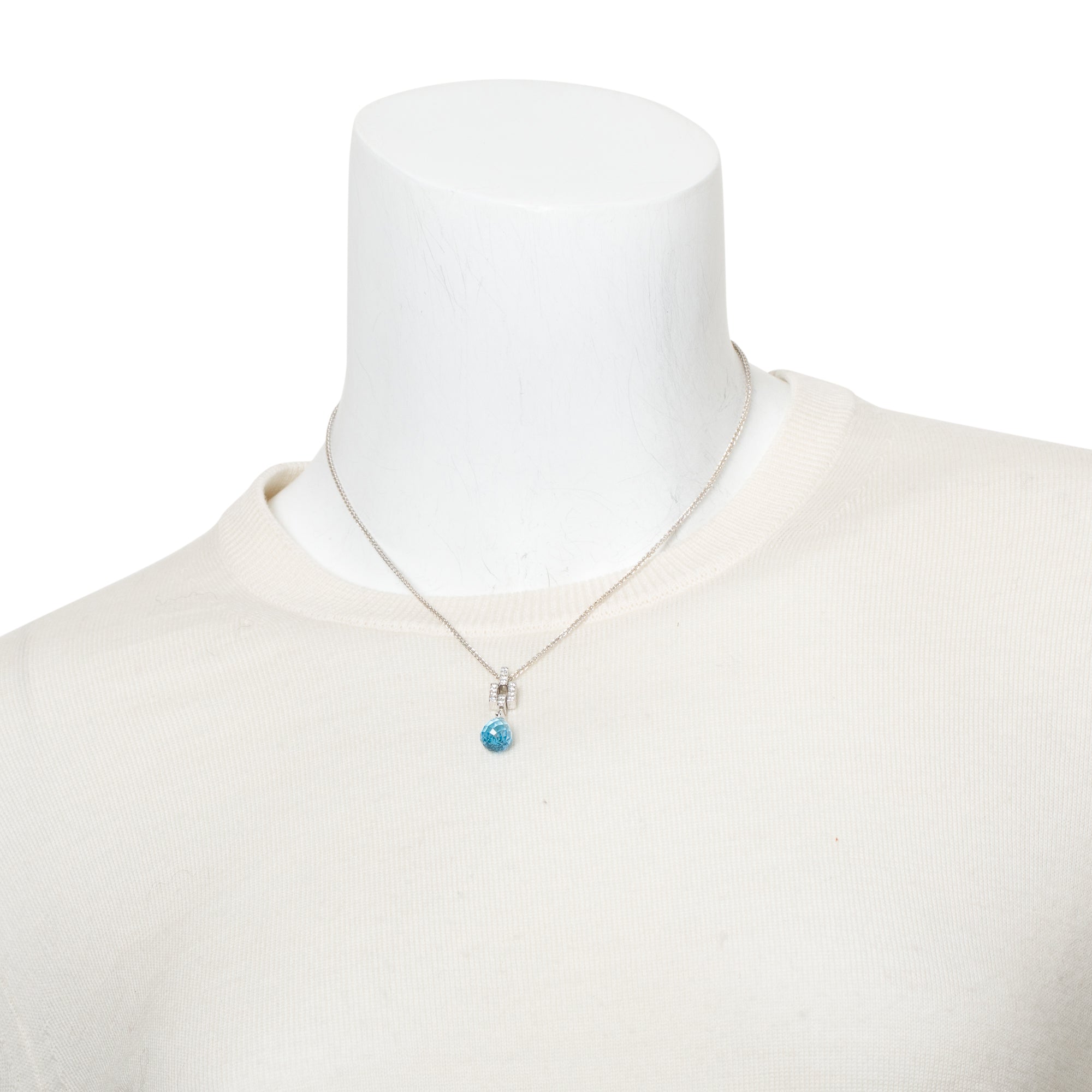 18k White Gold Blue Topaz & Diamond Pendant Necklace