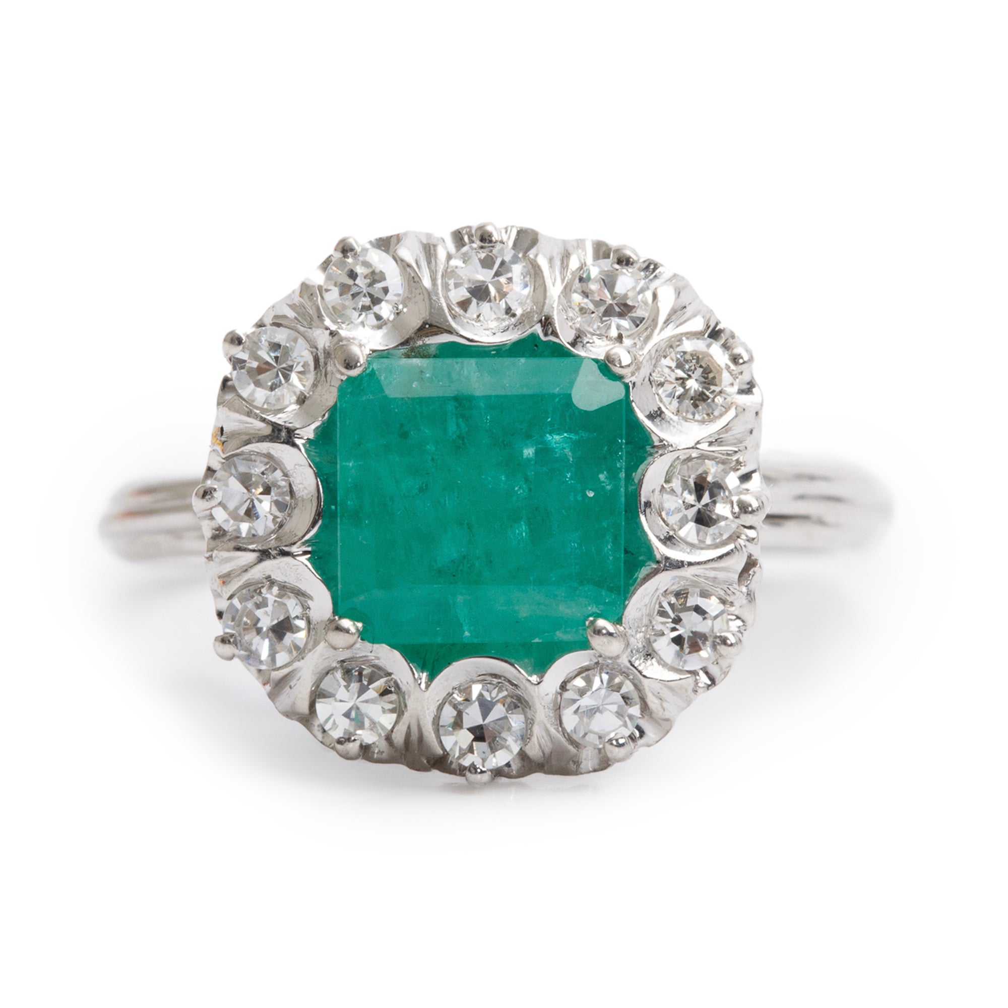 18k White Gold Emerald & Diamond Cocktail Ring, Size 4.25