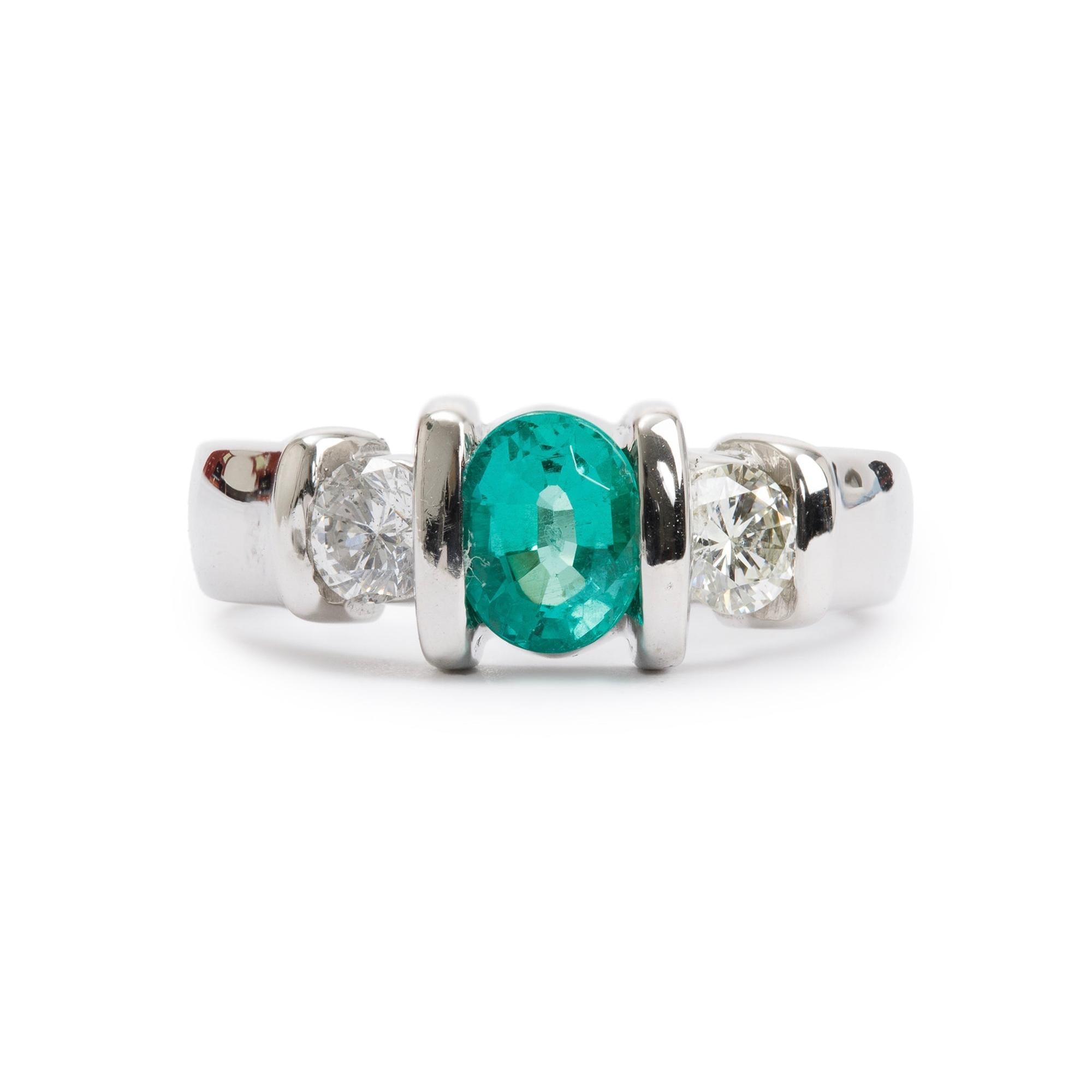 18k White Gold Emerald & Diamond Cocktail Ring, Size 6.25