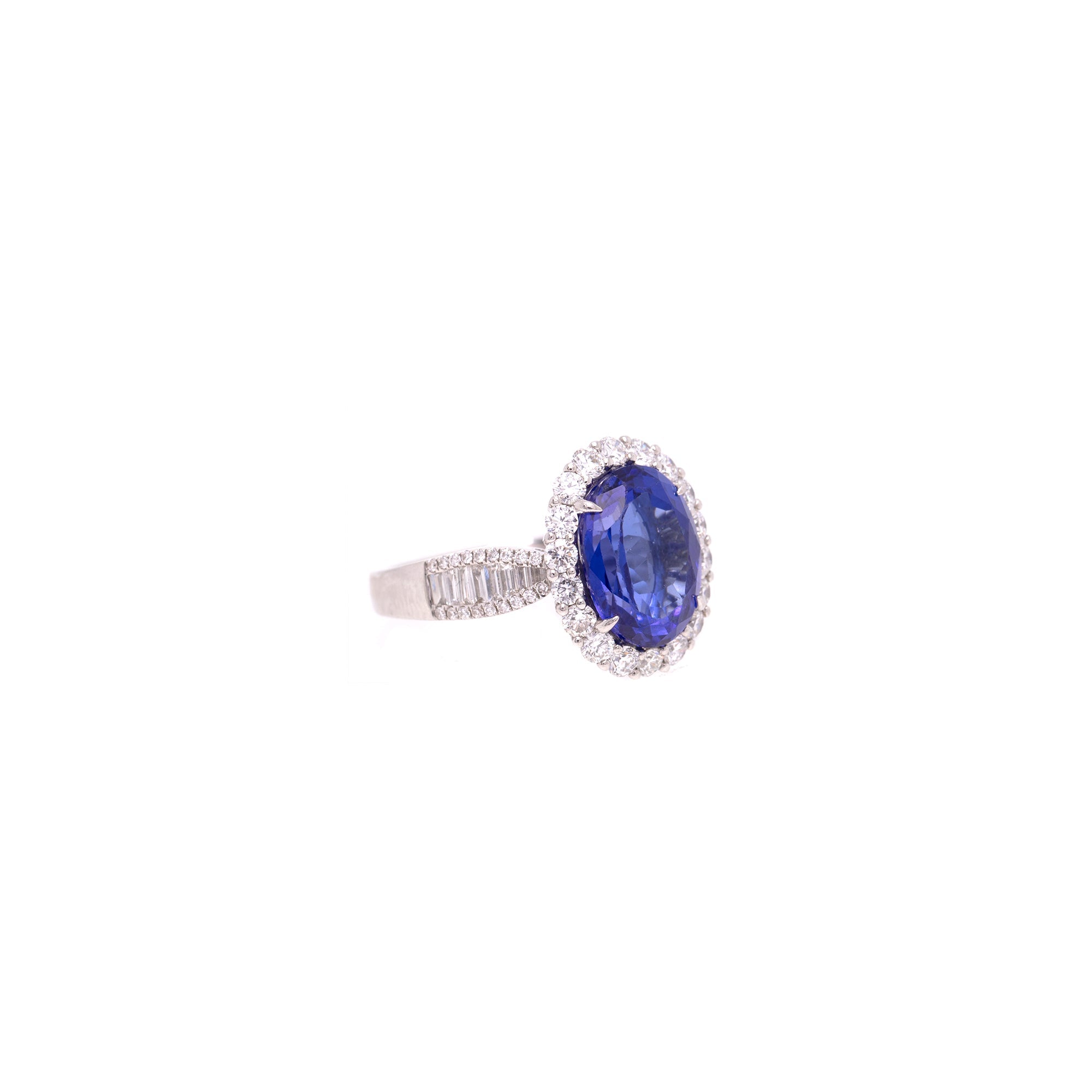 18k White Gold Tanzanite & Diamond Cocktail Ring