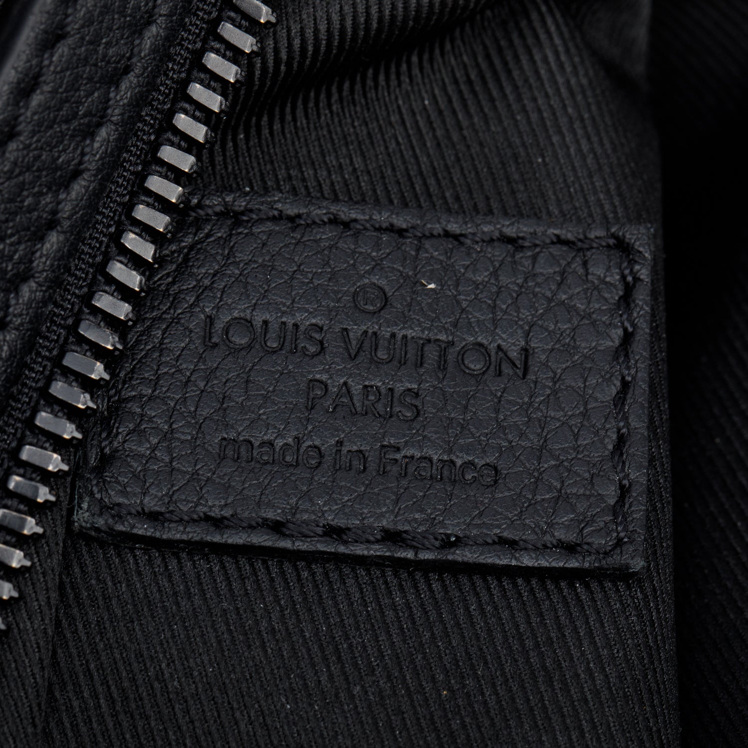 Louis Vuitton 2022 Monogram Empreinte Shadow Duo SlingBag