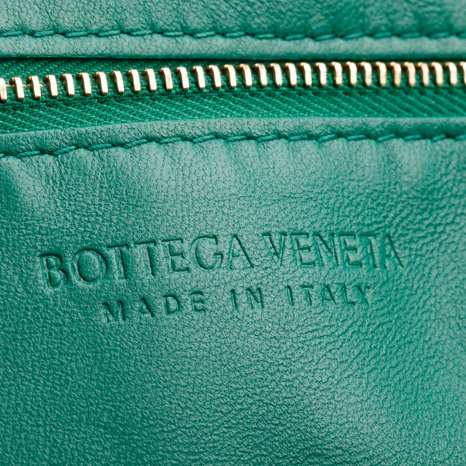 Bottega Veneta Green Lambskin Leather Classic Padded Cassette Bag