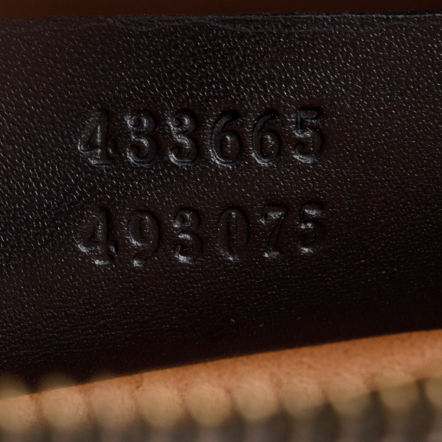 Gucci Black Calfskin Leather 'Life Is Gucci' Print Wristlet Pouch