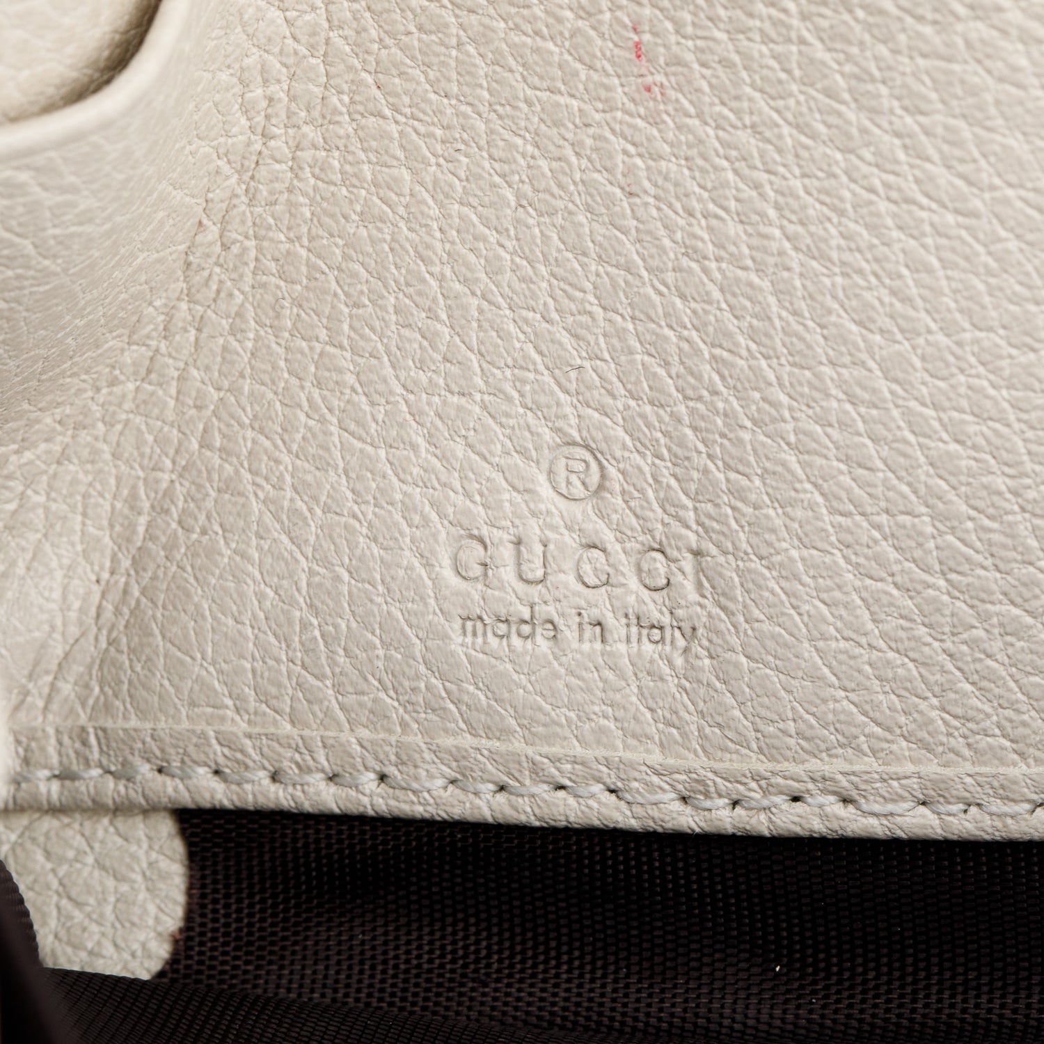 Gucci White Calfskin Leather Logo Zip Around Wallet