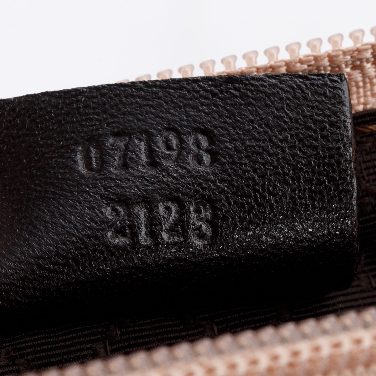 Gucci Beige Lizard Embossed Leather Boat Pochette