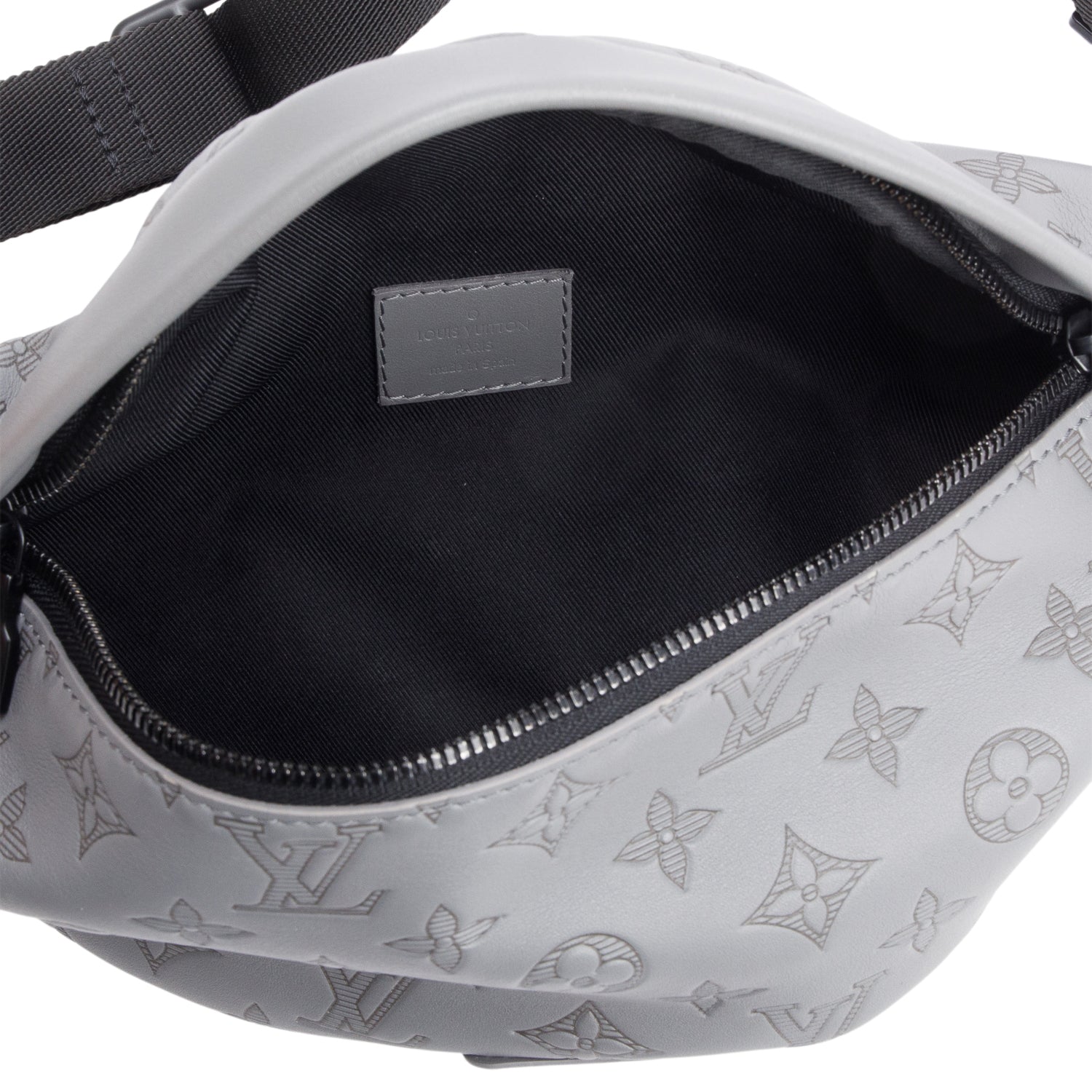 Louis Vuitton Grey Monogram Shadow Calfskin Leather Discovery Bumbag PM