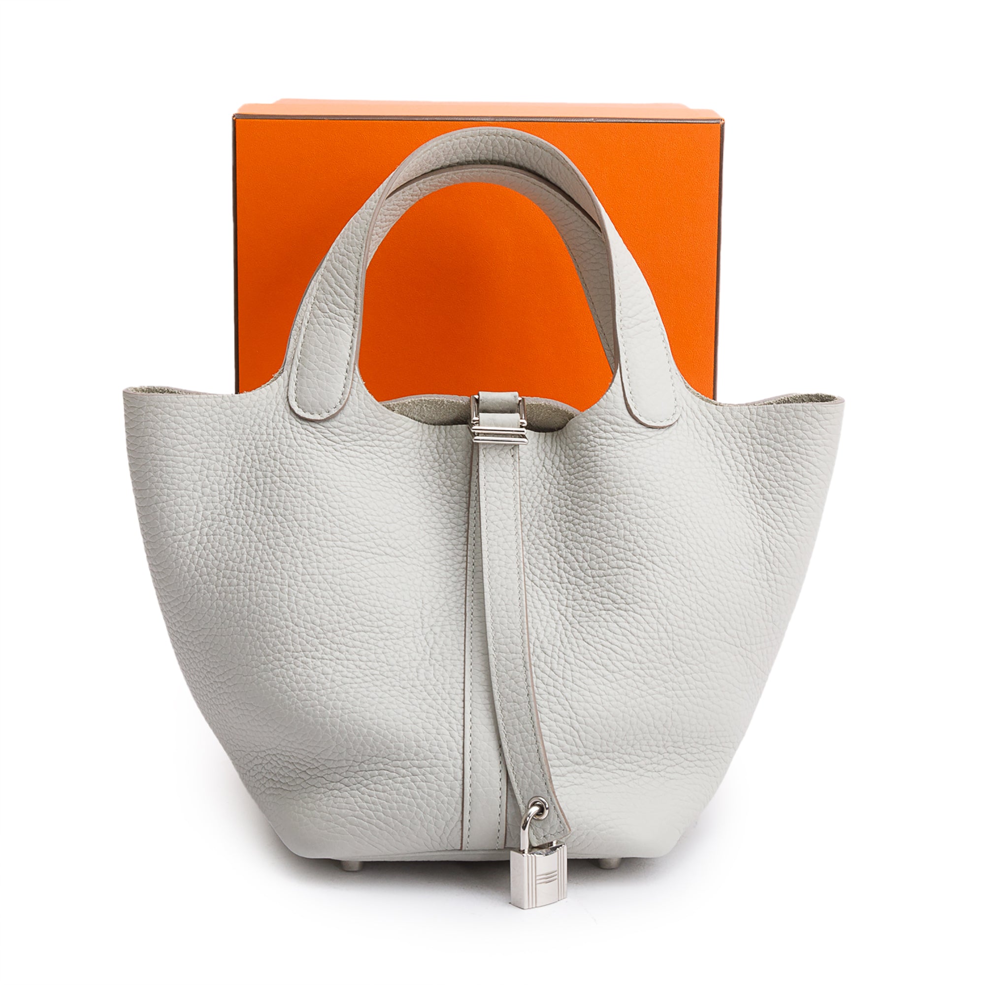 Hermes 2023 Bleu Pale Taurillon Clemence Picotin Lock 18 w/ Box