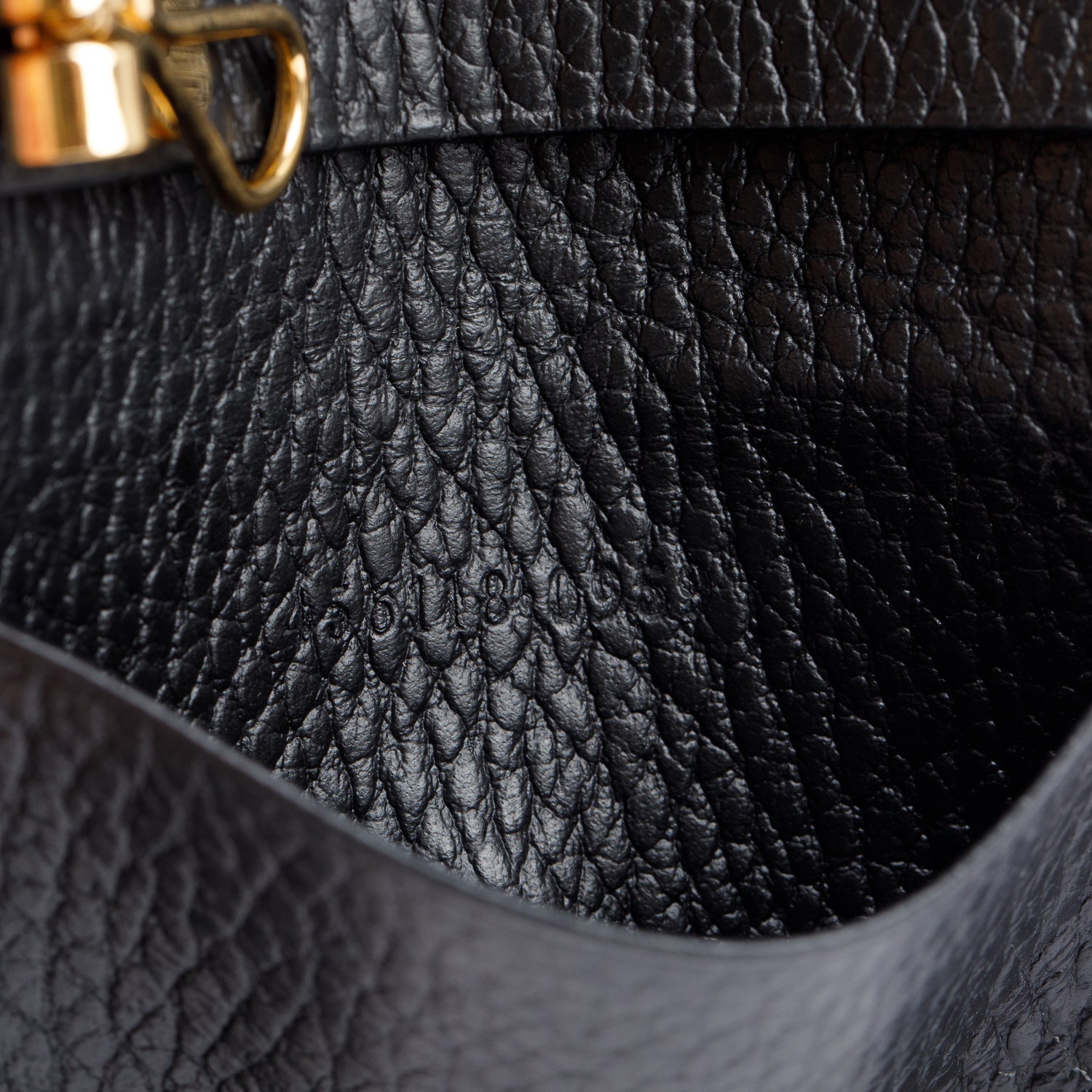 Gucci Black Leather GG Supreme GG Marmont 6 Key Case