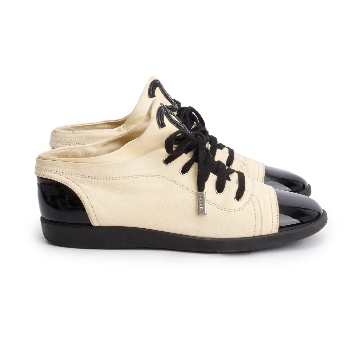 Chanel Cream Lambskin Cap Top Interlocking CC Logo Sneakers, Size 39