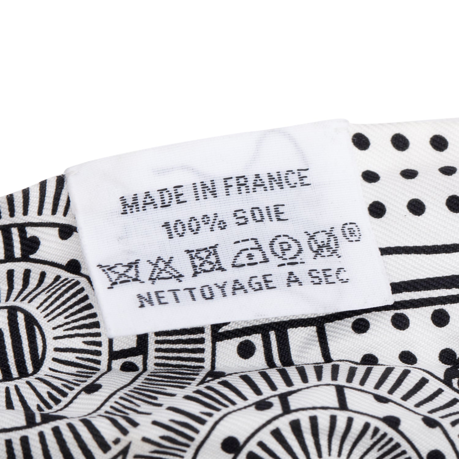 Hermes White/Navy 'Eperon d'Or' Silk Twilly w/ Box