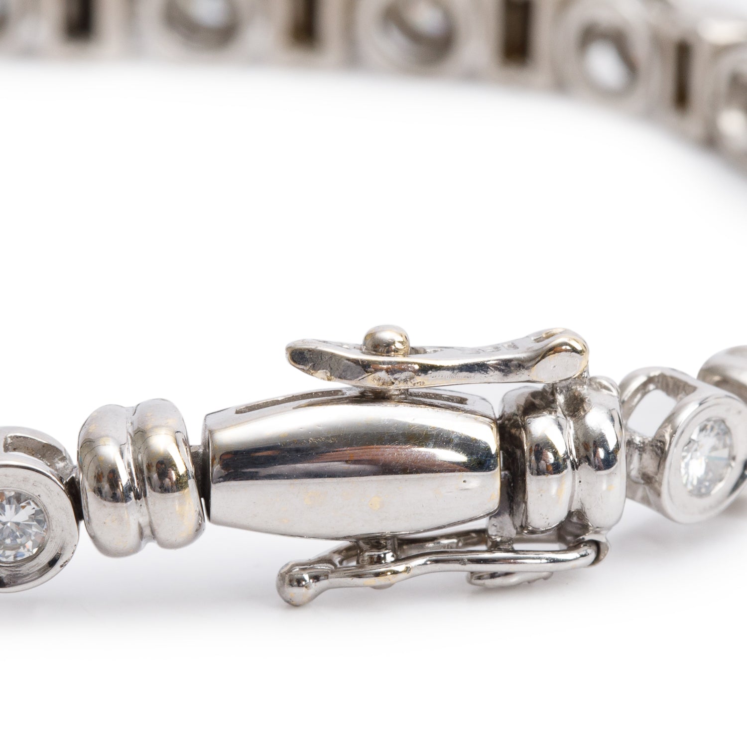 18k White Gold 1.70 tcw. Diamond Tennis Bracelet