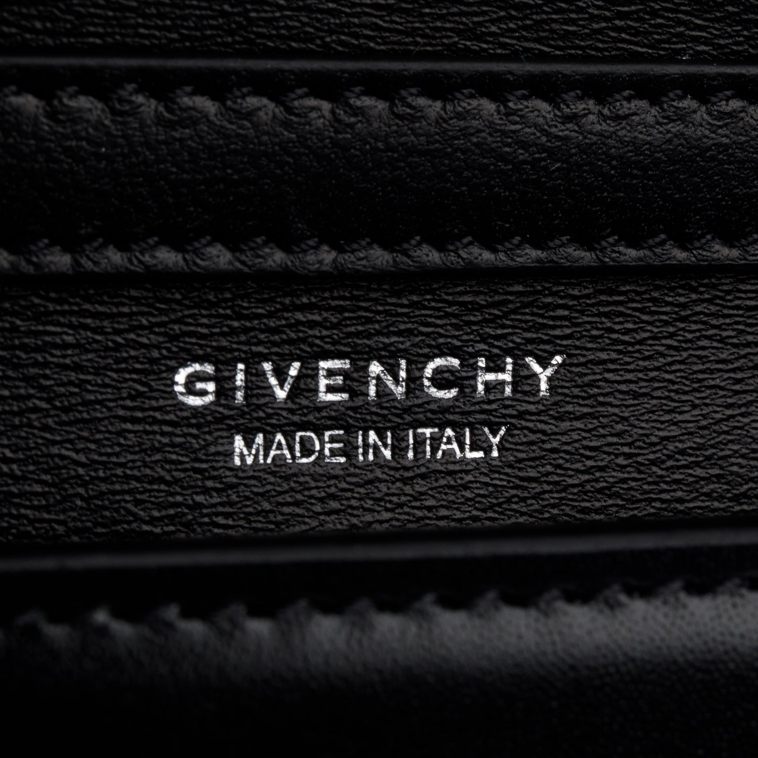 Givenchy 2021 Black Box Leather 4G Wallet On Chain