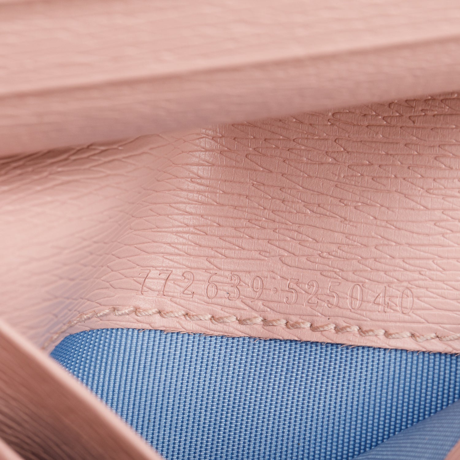 Gucci Pink Leather Mini Wallet with Gucci Script w/ Box