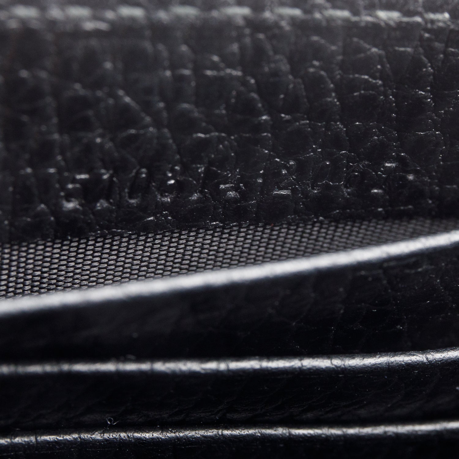 Gucci Black Leather Interlocking G Wallet on Chain w/ Box