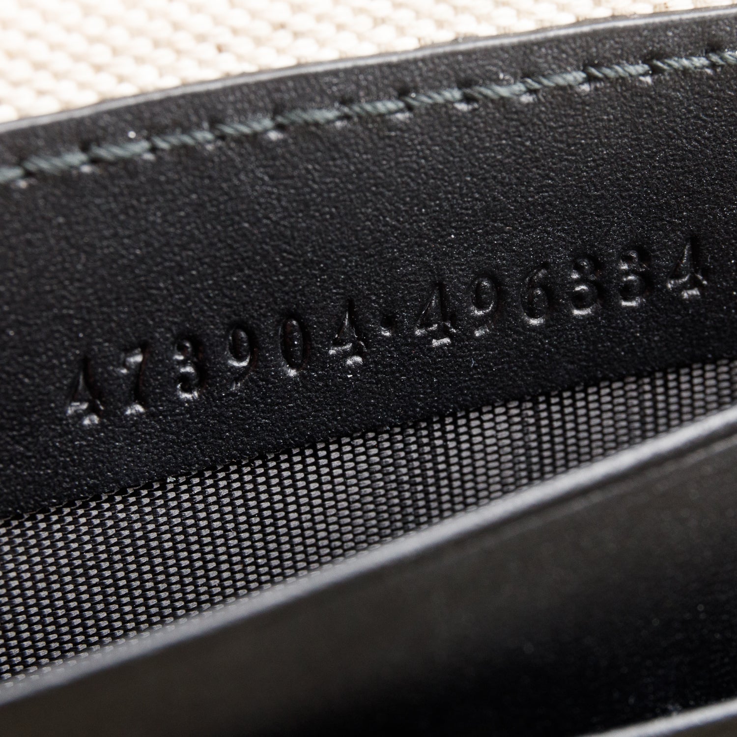 Gucci GG Supreme Monogram Angry Cat Zip Wristlet Pouch w/ Box