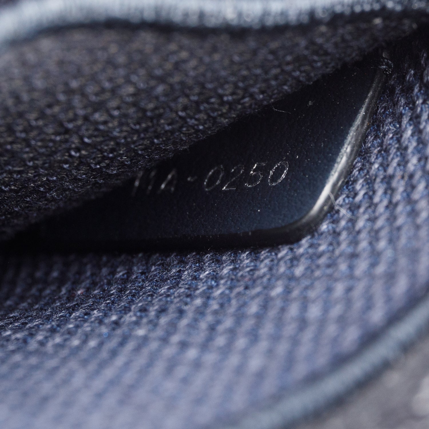 Christian Dior 2020 Navy Oblique Embroidered DiorTravel Vanity Case w/ Authenticity Card