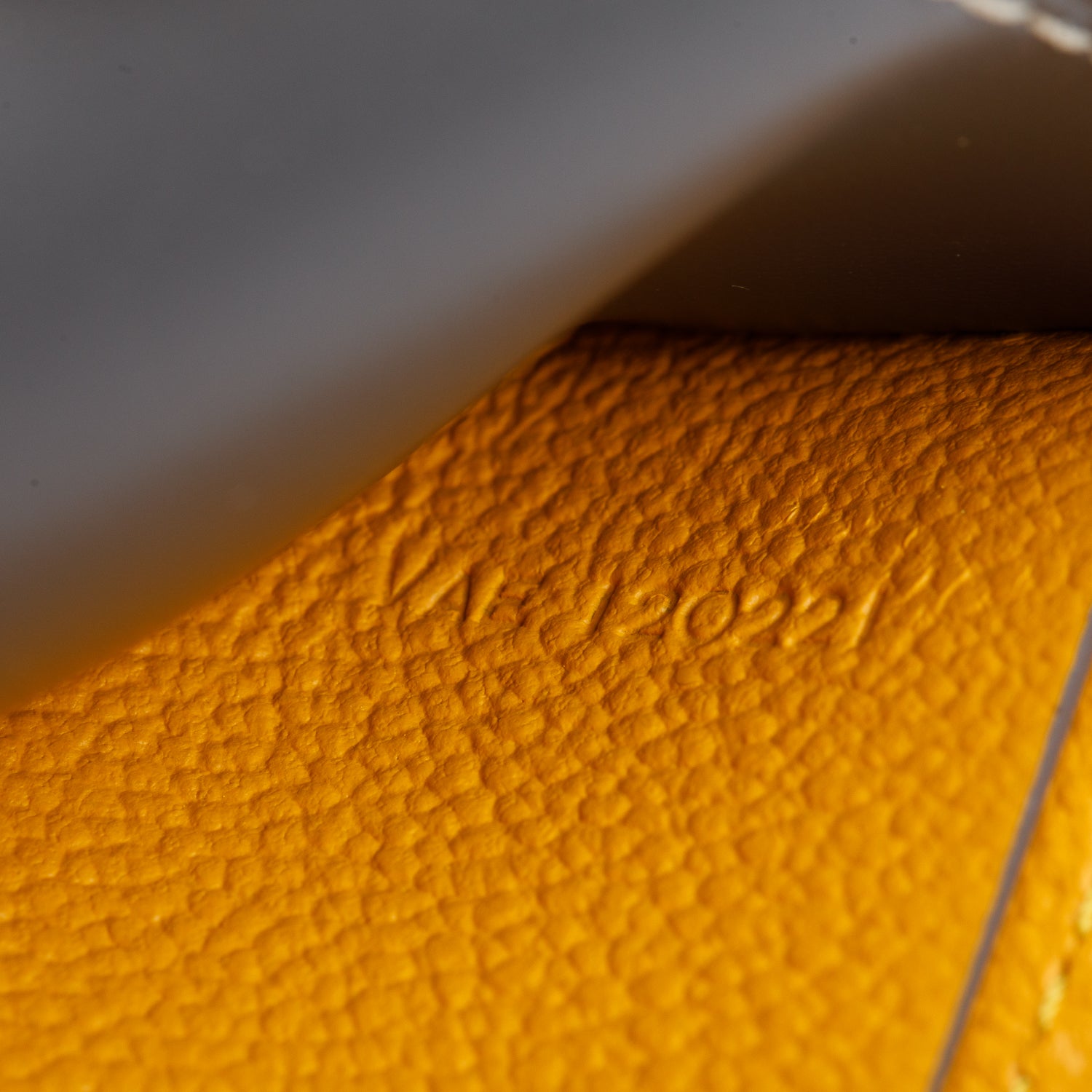 Goyard 2022 Grey Goyardine Victorie Bifold Wallet w/ Box