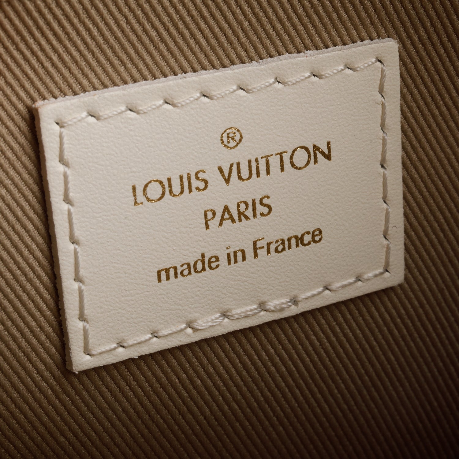 Louis Vuitton White Neverfull Pochette