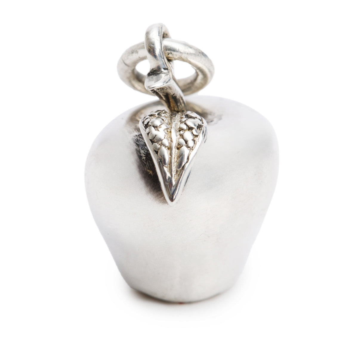 Tiffany & Co. アップル型チャーム Tiffany & Co. Sterling Silver Apple Charm – OLIVER'S