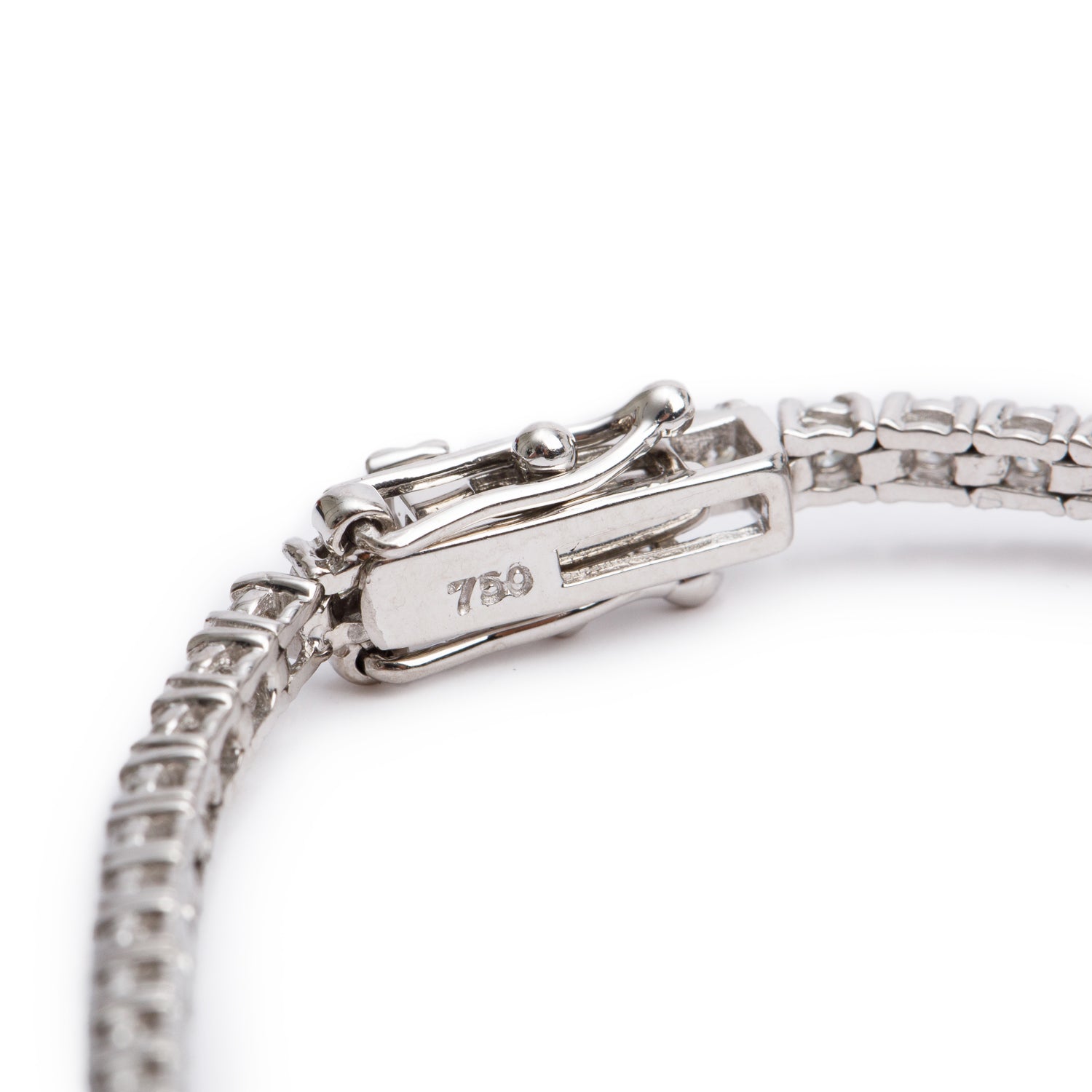18k White Gold 2.68 tcw. Diamond Tennis Bracelet