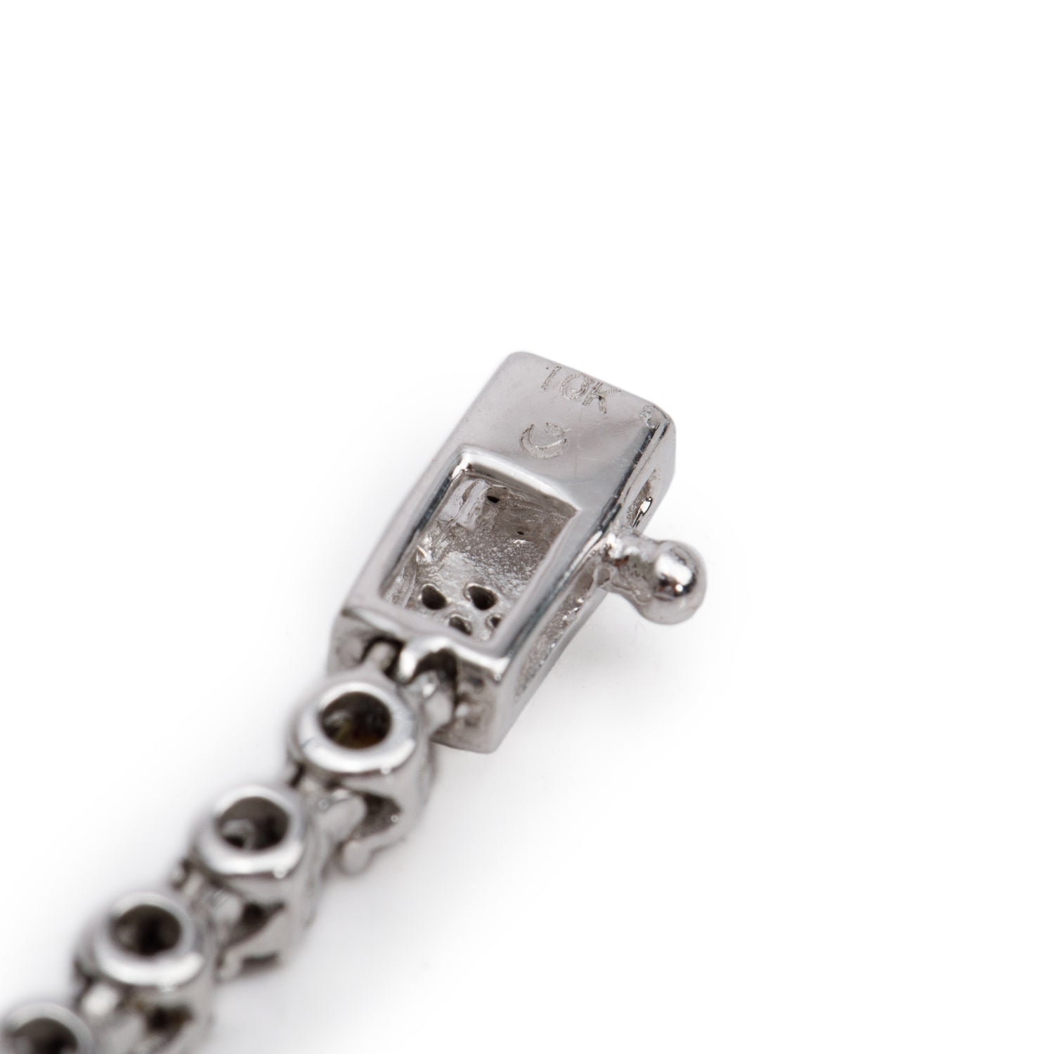 10k White Gold 0.95 tcw. Cluster Diamond Bracelet