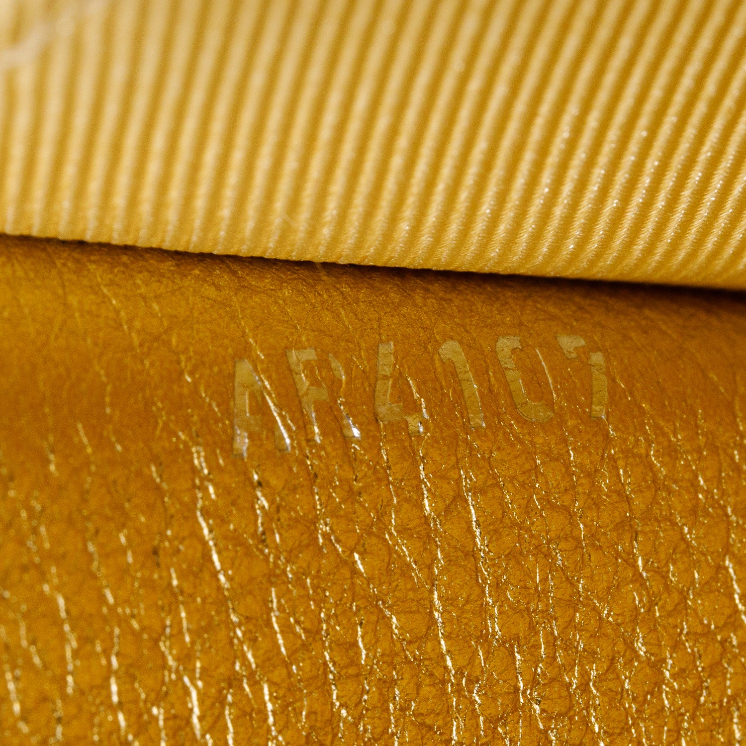 Louis Vuitton Metallic Gold Taurillon Leather LockMe II BB Chain Bag