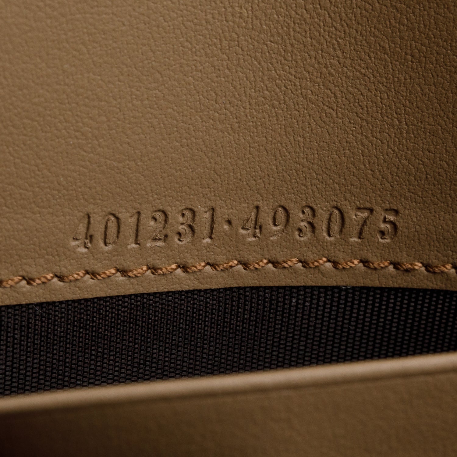 Gucci Dionysus GG Supreme Wallet on Chain w/ Box