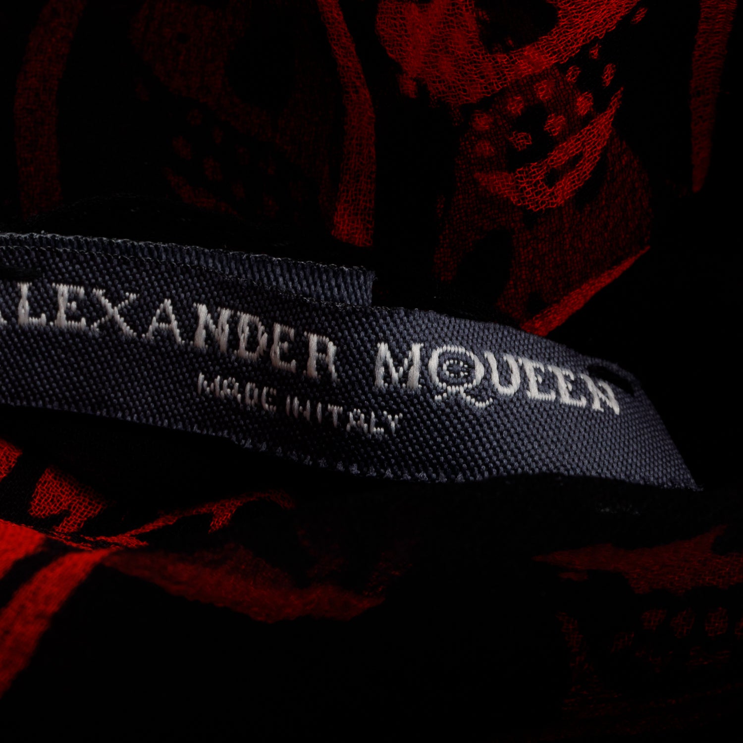 Alexander McQueen Black/Red Skull Printed Silk Scarf