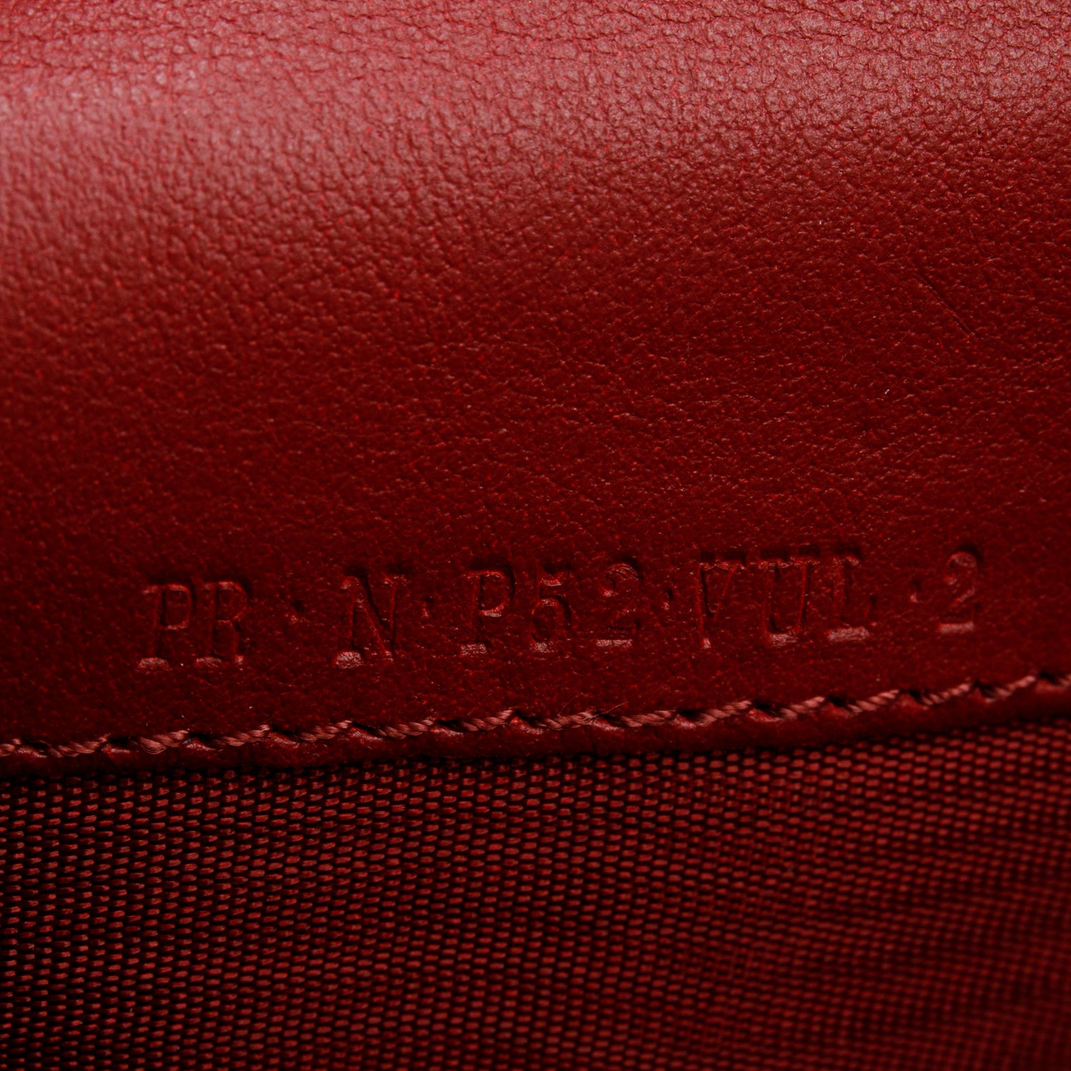 Valentino Bugundy Leather Rockstud Wallet On Chain