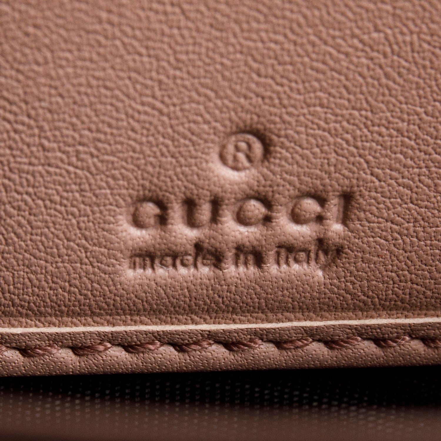 Gucci Beige Patent Leather Soho Zip Around Wallet