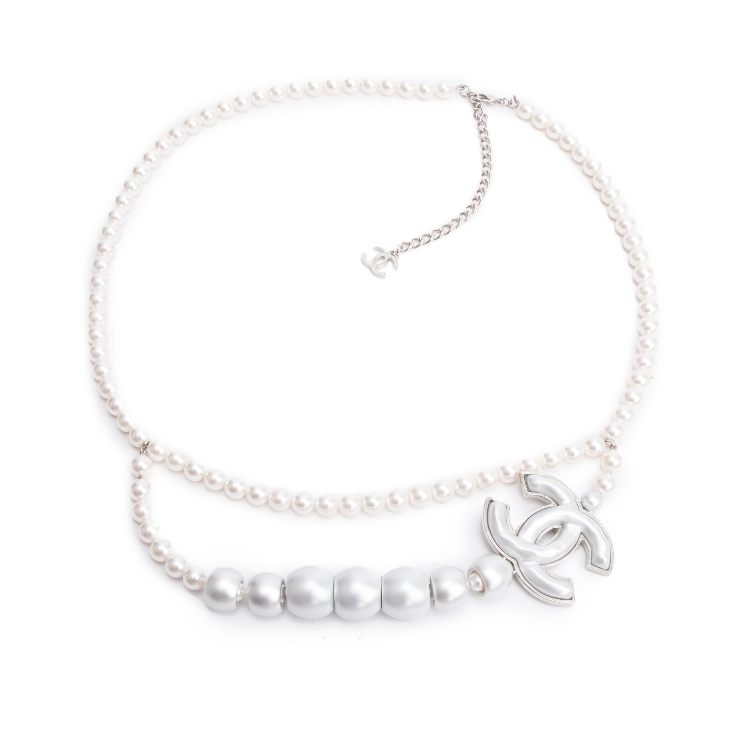 Chanel 2025 Palladium-Plated Faux Pearl CC Belt w/ Box