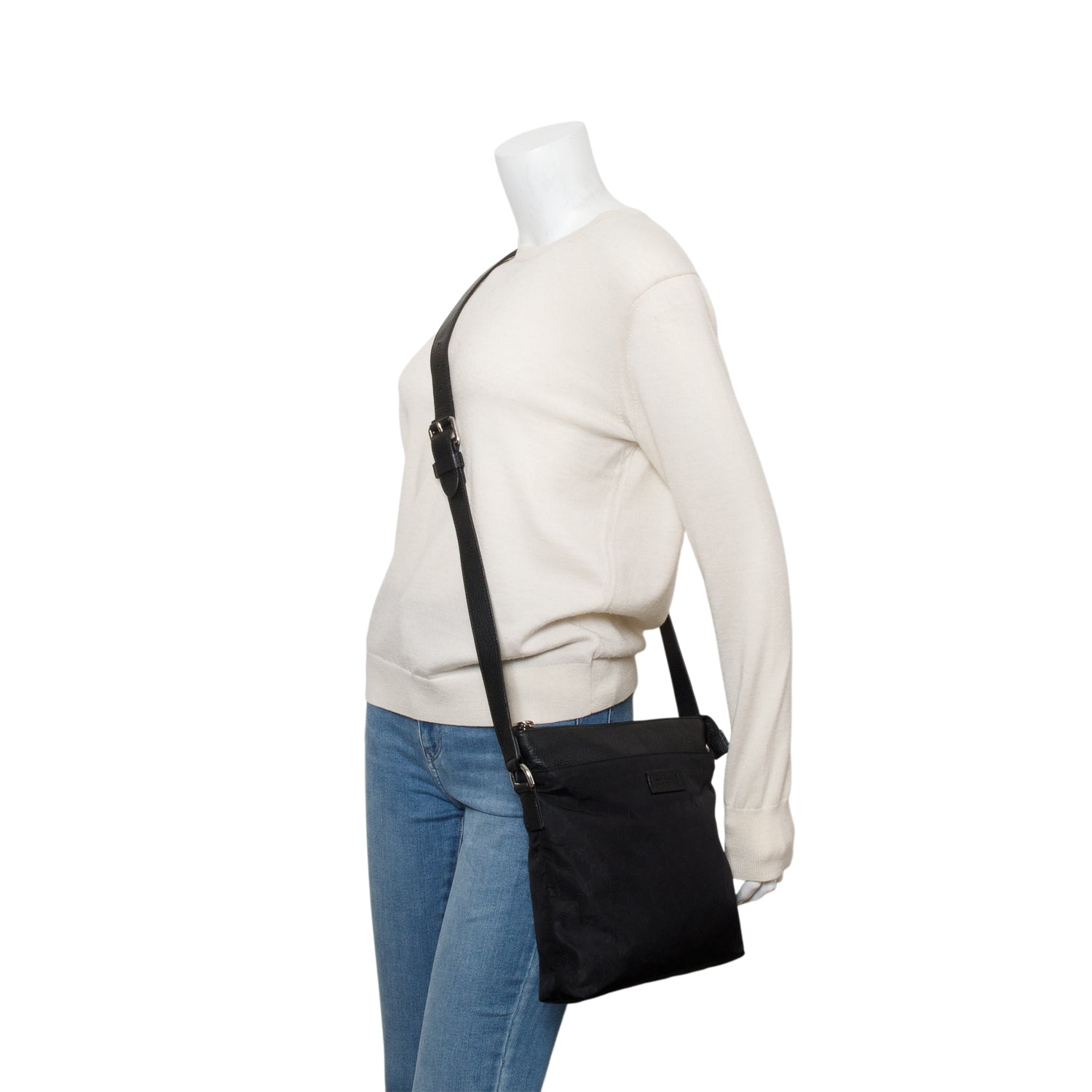 Gucci Black GG Nylon Dollar Calfskin Leather Trim Flat Messenger Bag