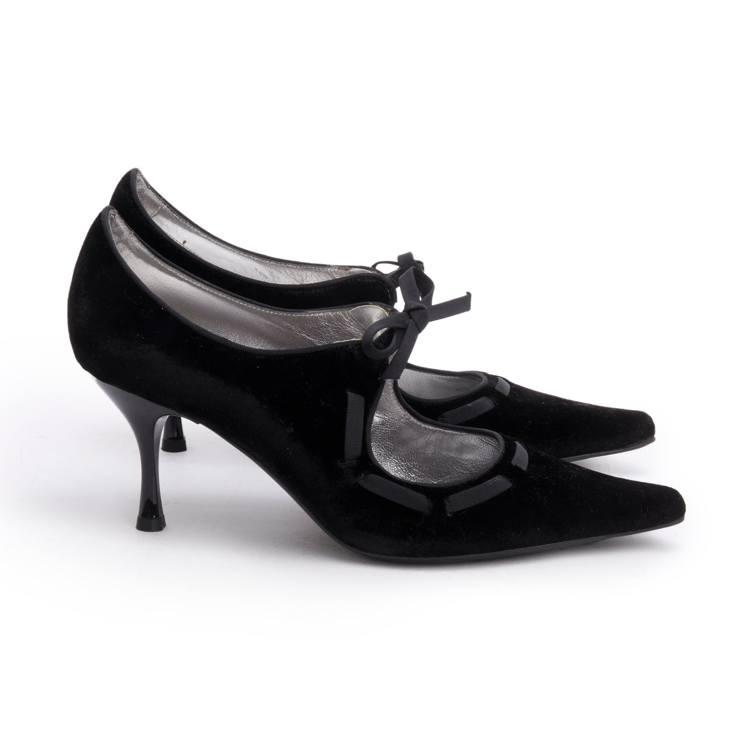 Ferragamo Black Velvet Bardwill Bow Accent Pumps, Size 8 w/ Box