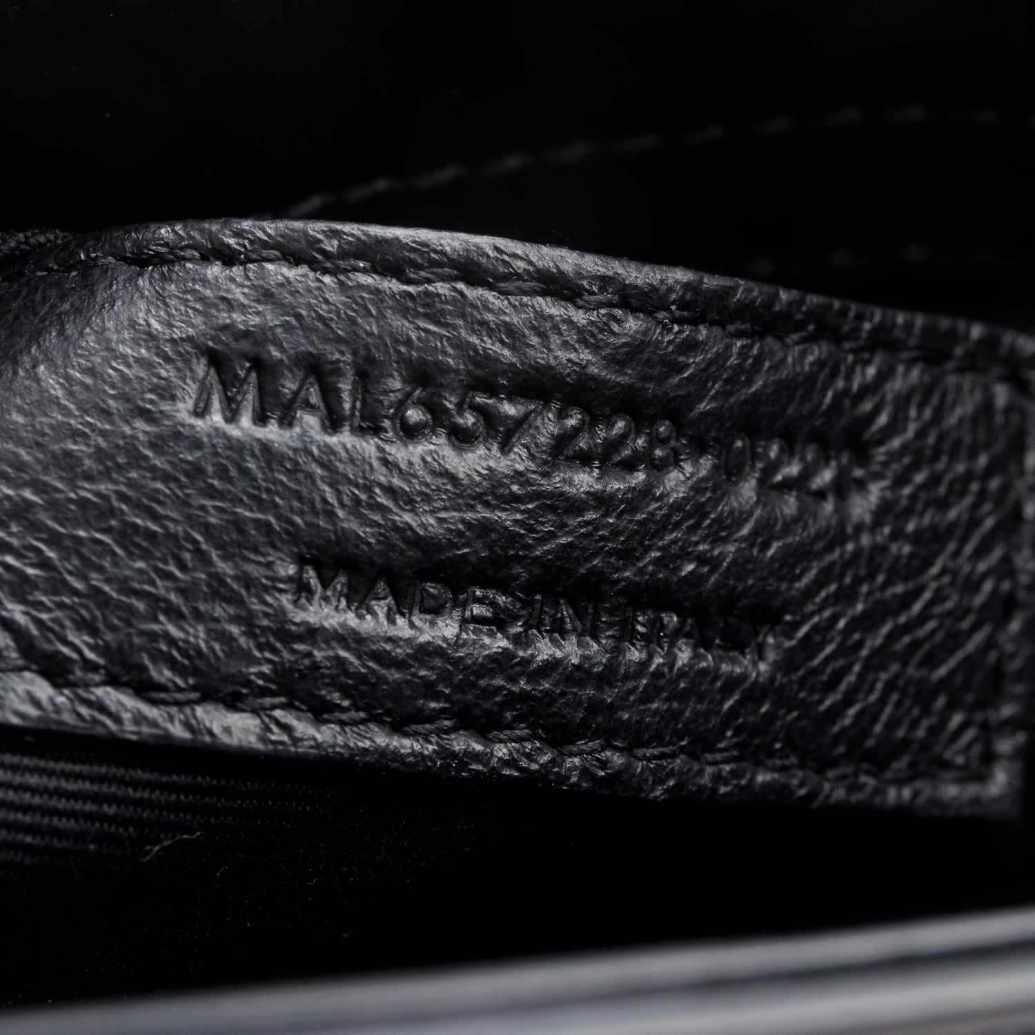 Saint Laurent 2023 Black Patent Leather Monogram Le 5 A 7 Hobo Bag