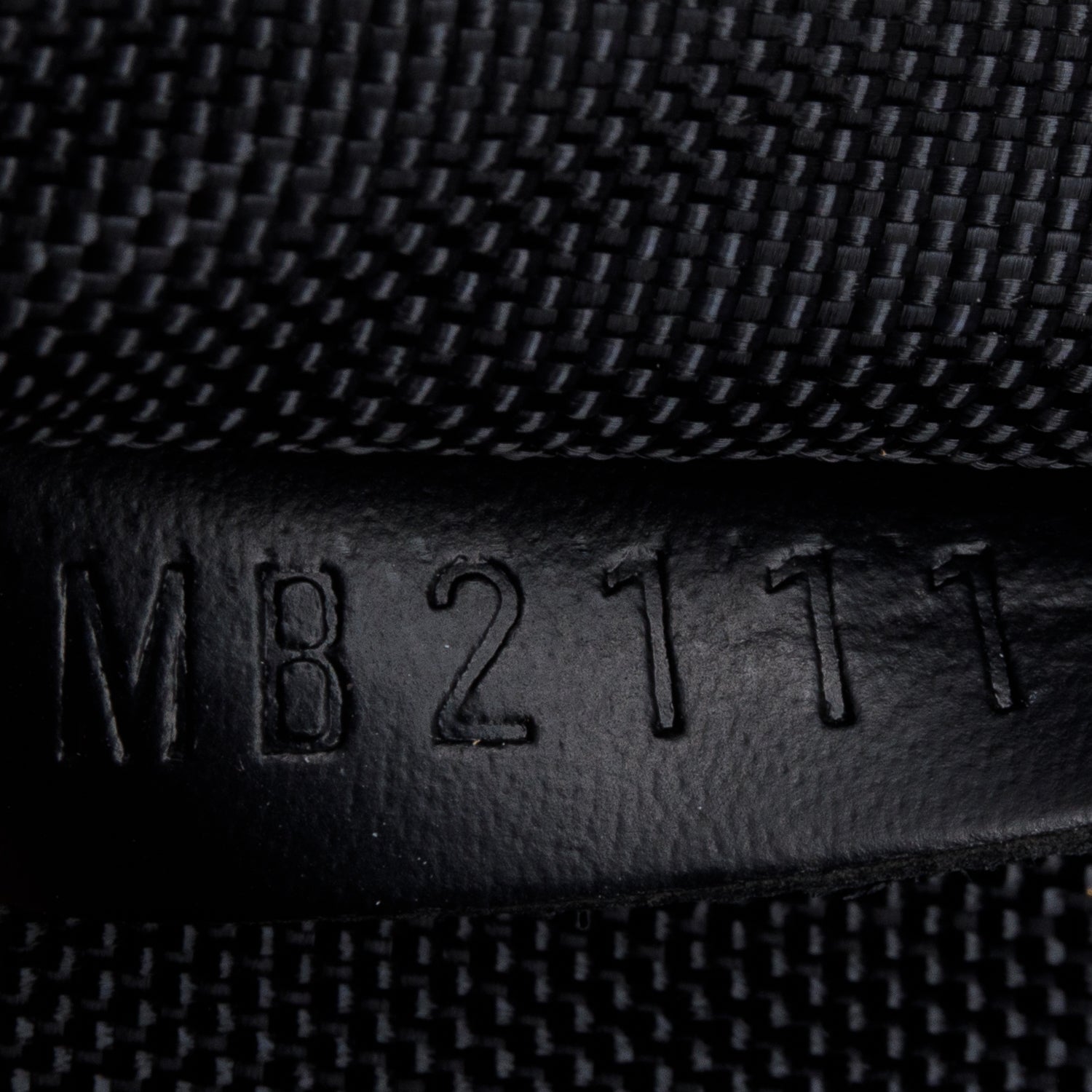 Louis Vuitton Black Taiga Leather Pegase 50