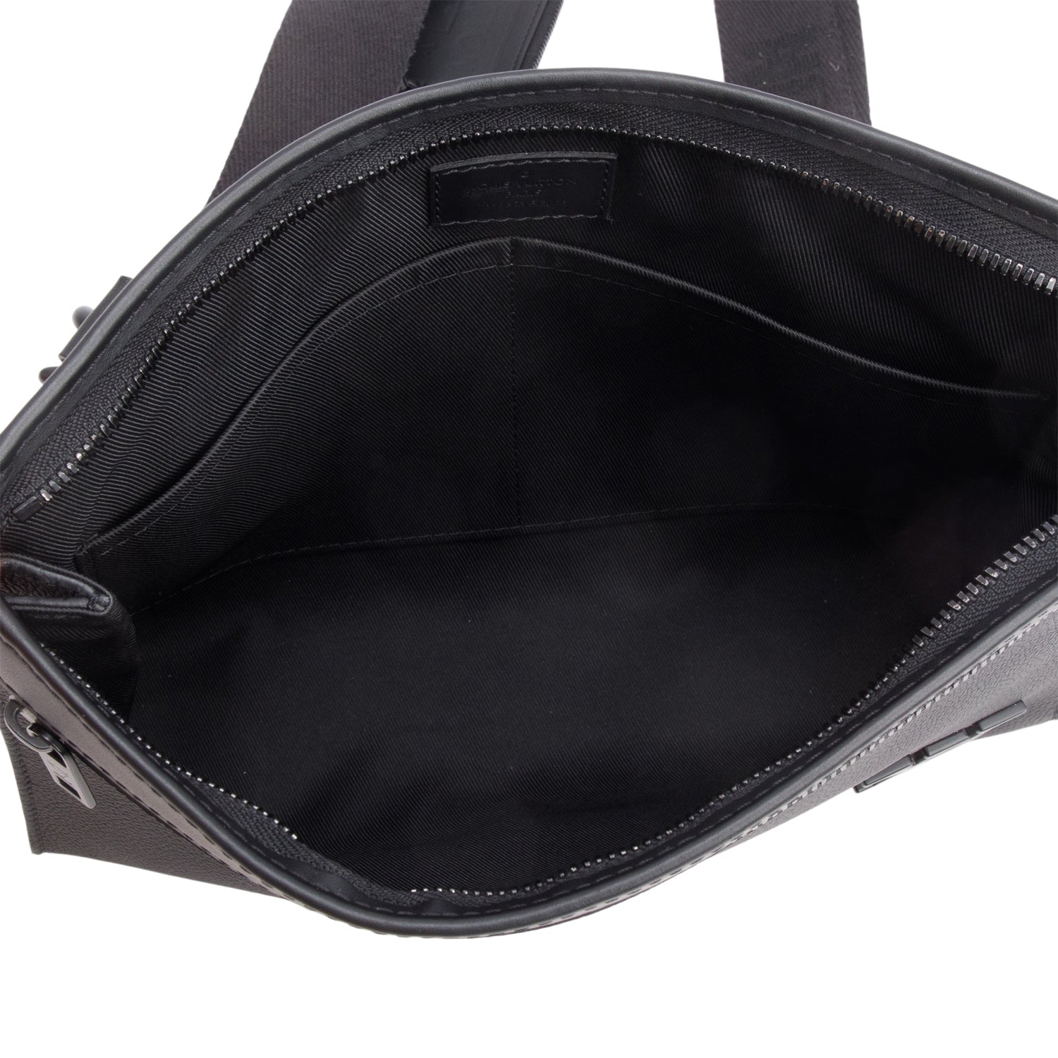 Louis Vuitton Black LV Aerogram Calfskin Leather Messenger Voyage w/ Box