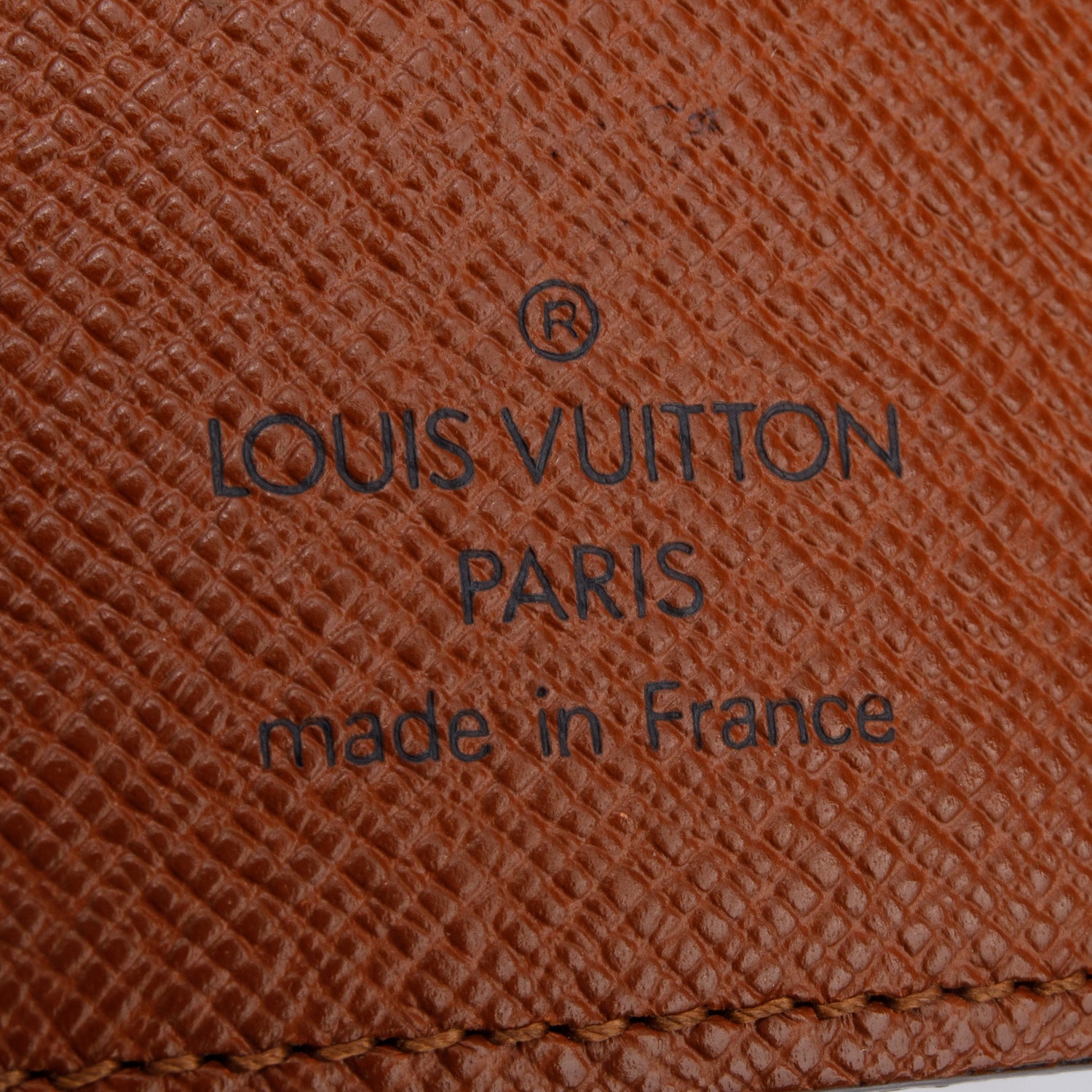 Louis Vuitton Monogram Medium Ring Agenda Cover