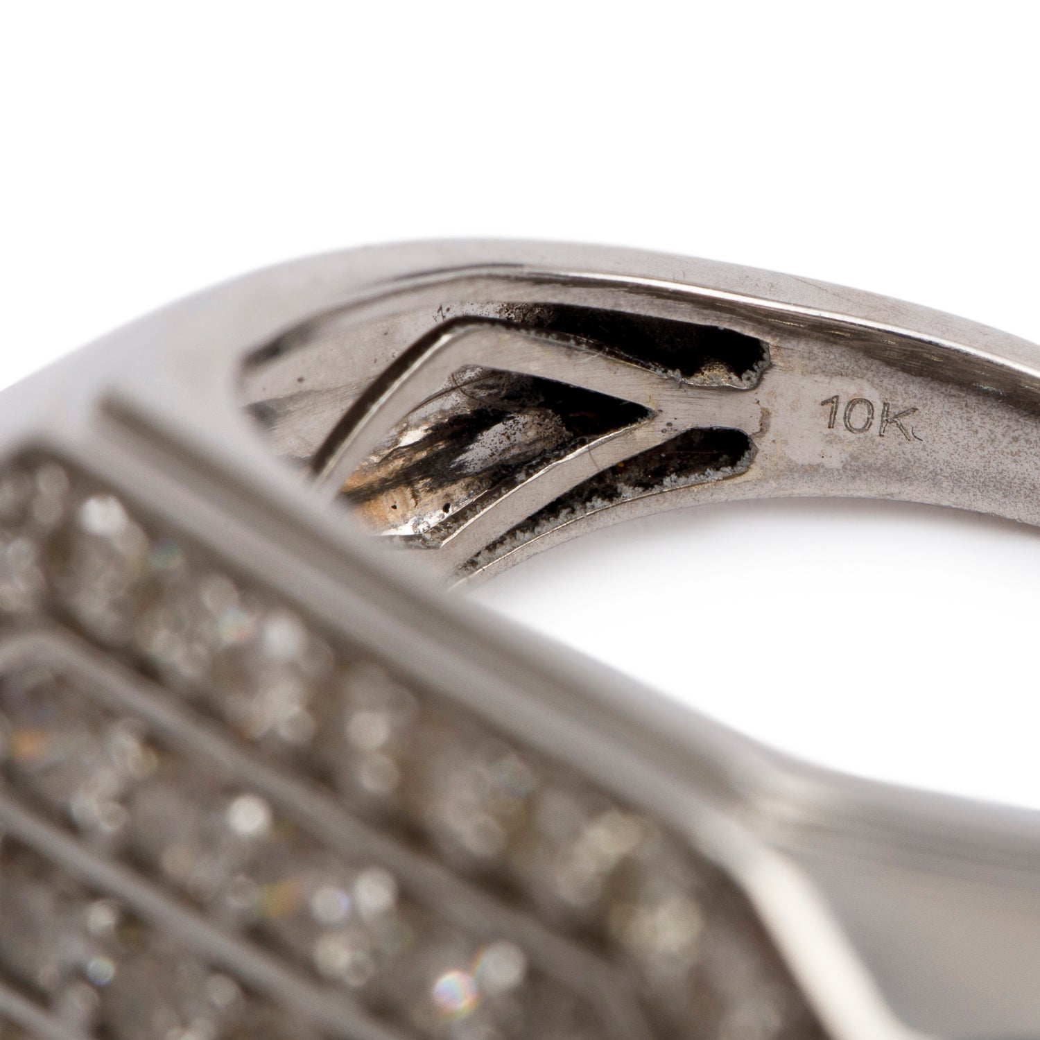 10k White Gold Pave Diamond Flat Top Ring, Size 8.75