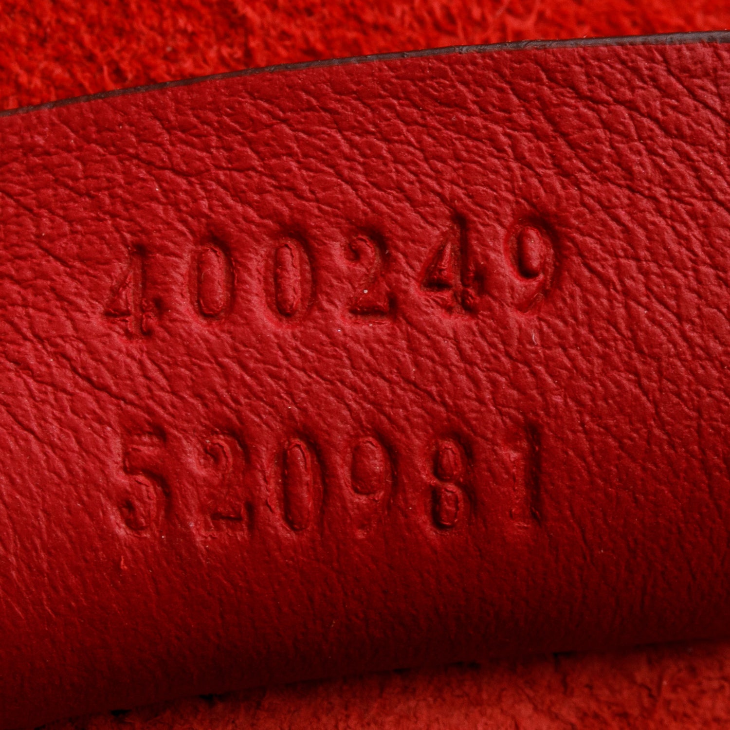 Gucci GG Supreme Monogram Small Dionysus Shoulder Bag w/ Box