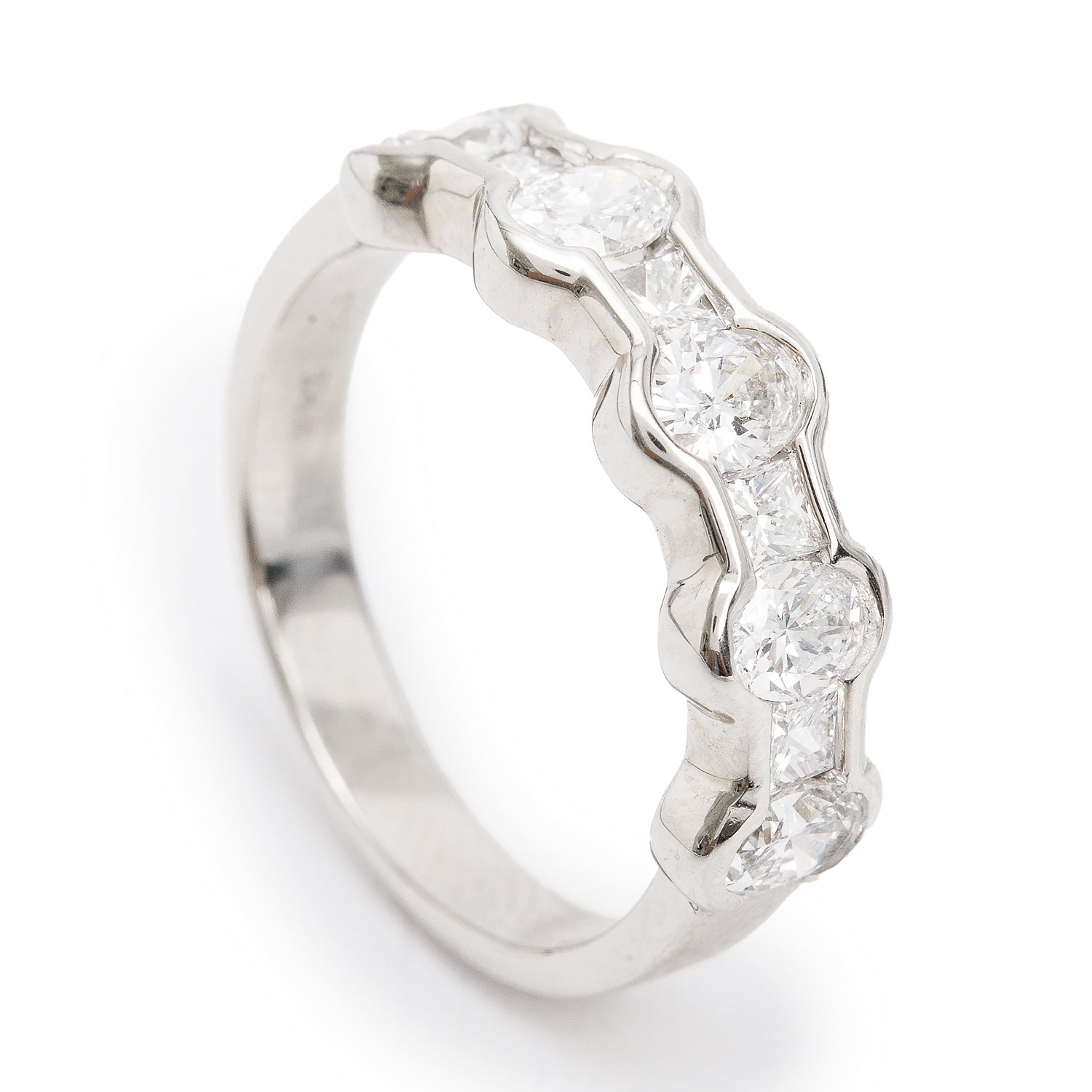 14k White Gold Diamond Band Ring, Size 6.5