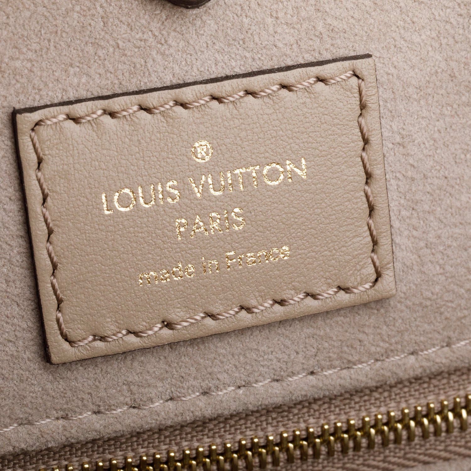 Louis Vuitton Dove Empreinte Monogram Giant OnTheGo MM Tote