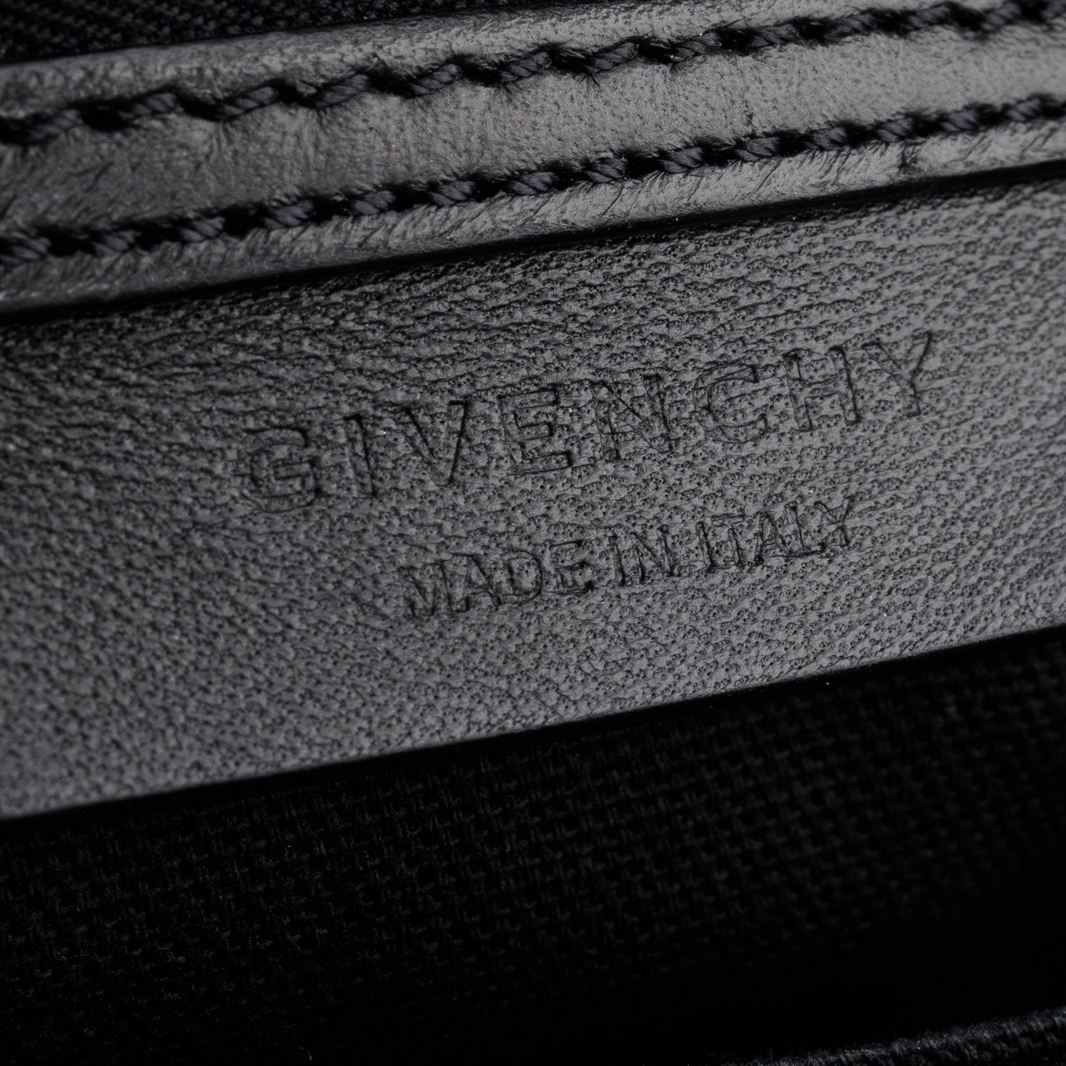 Givenchy 2020 Black Croc-Embossed Leather Small Antigona Bag