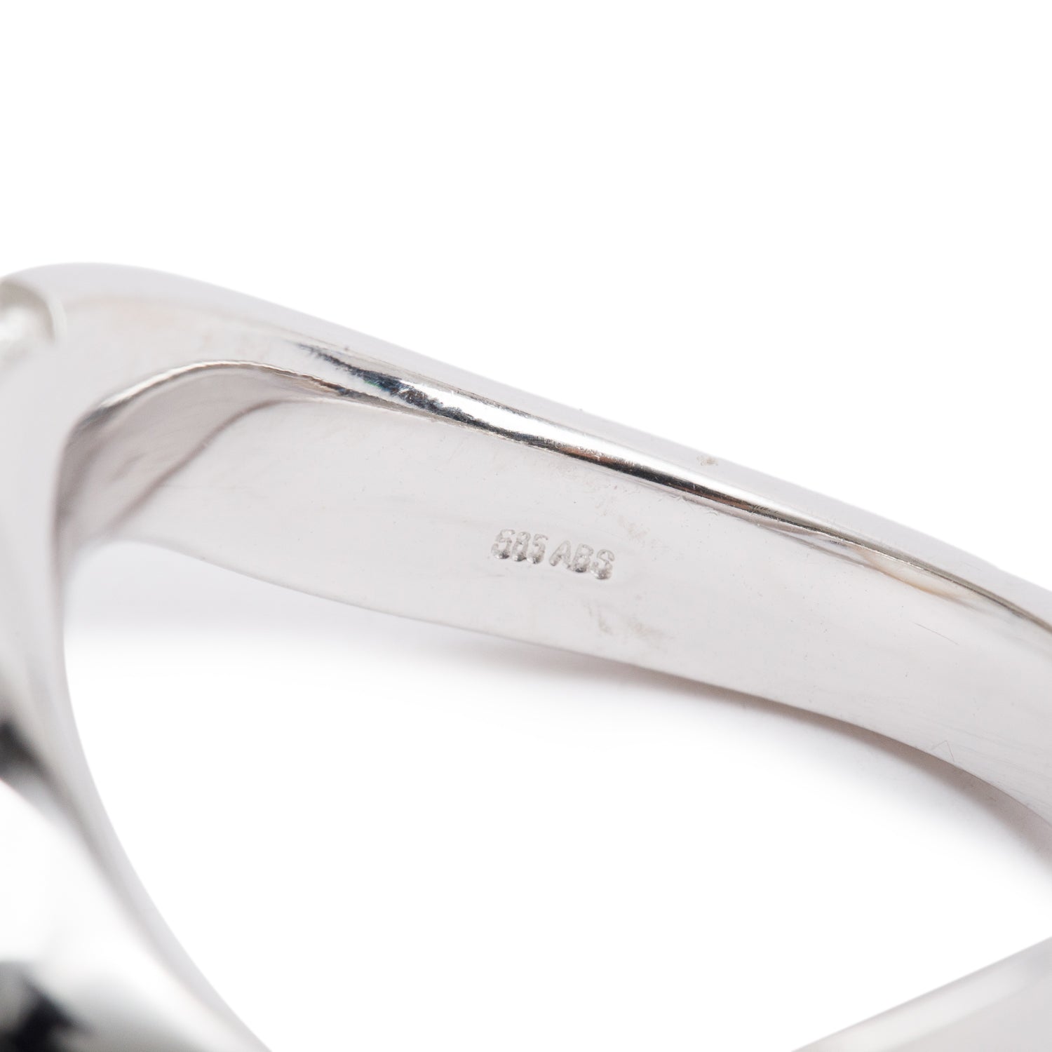 14k White Gold Pearl & Diamond Ring, Size 7.5