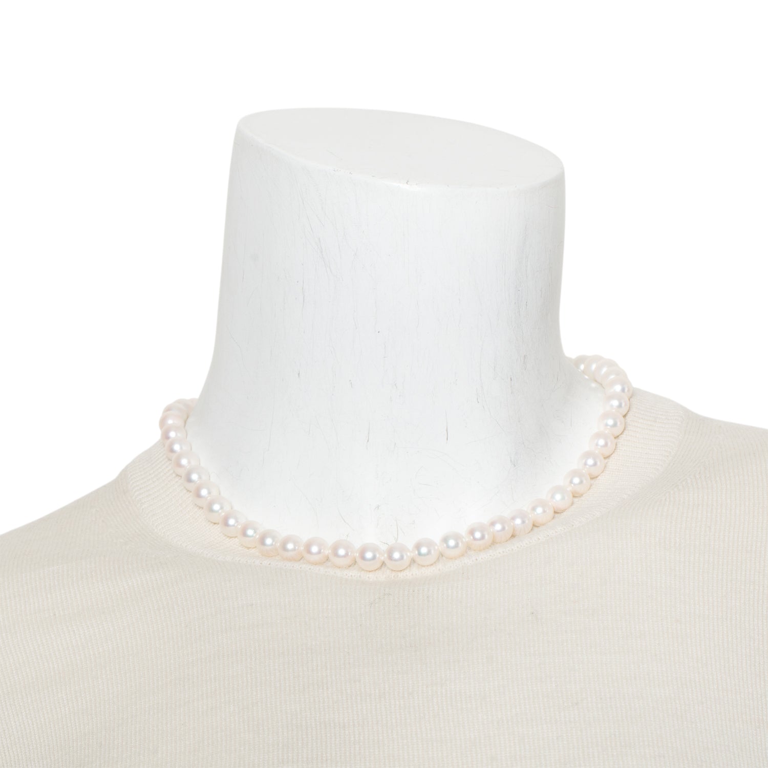 18k White Gold & Diamond Clasp 8-8.5 MM Pearl Necklace