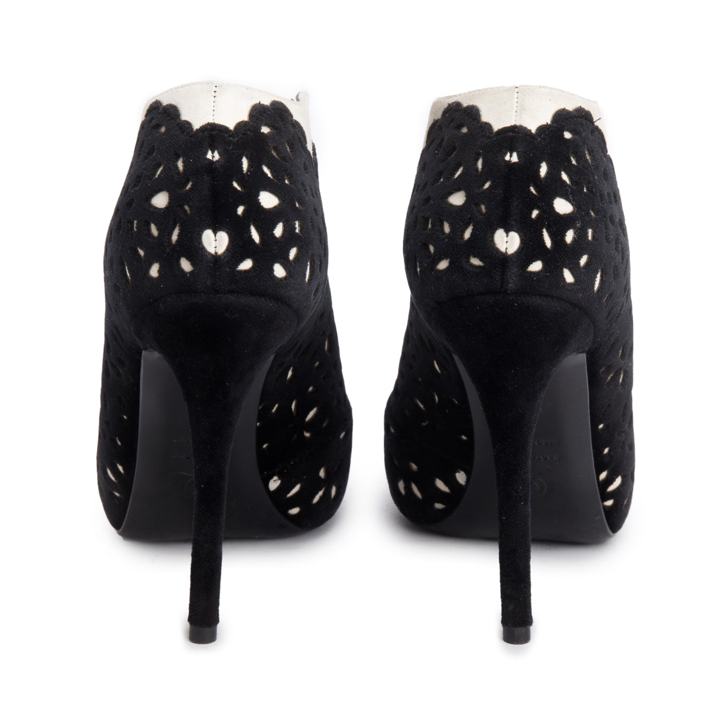 Alexander McQueen White/Black Suede Laser Cut Velvet Pumps, Size 36