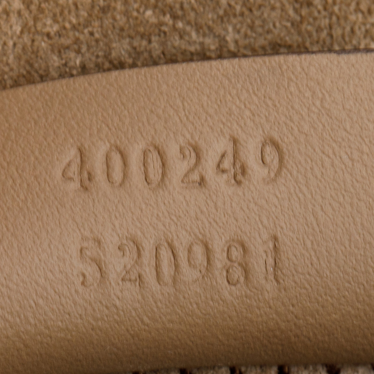 Gucci GG Supreme Monogram Medium Dionysus Shoulder Bag